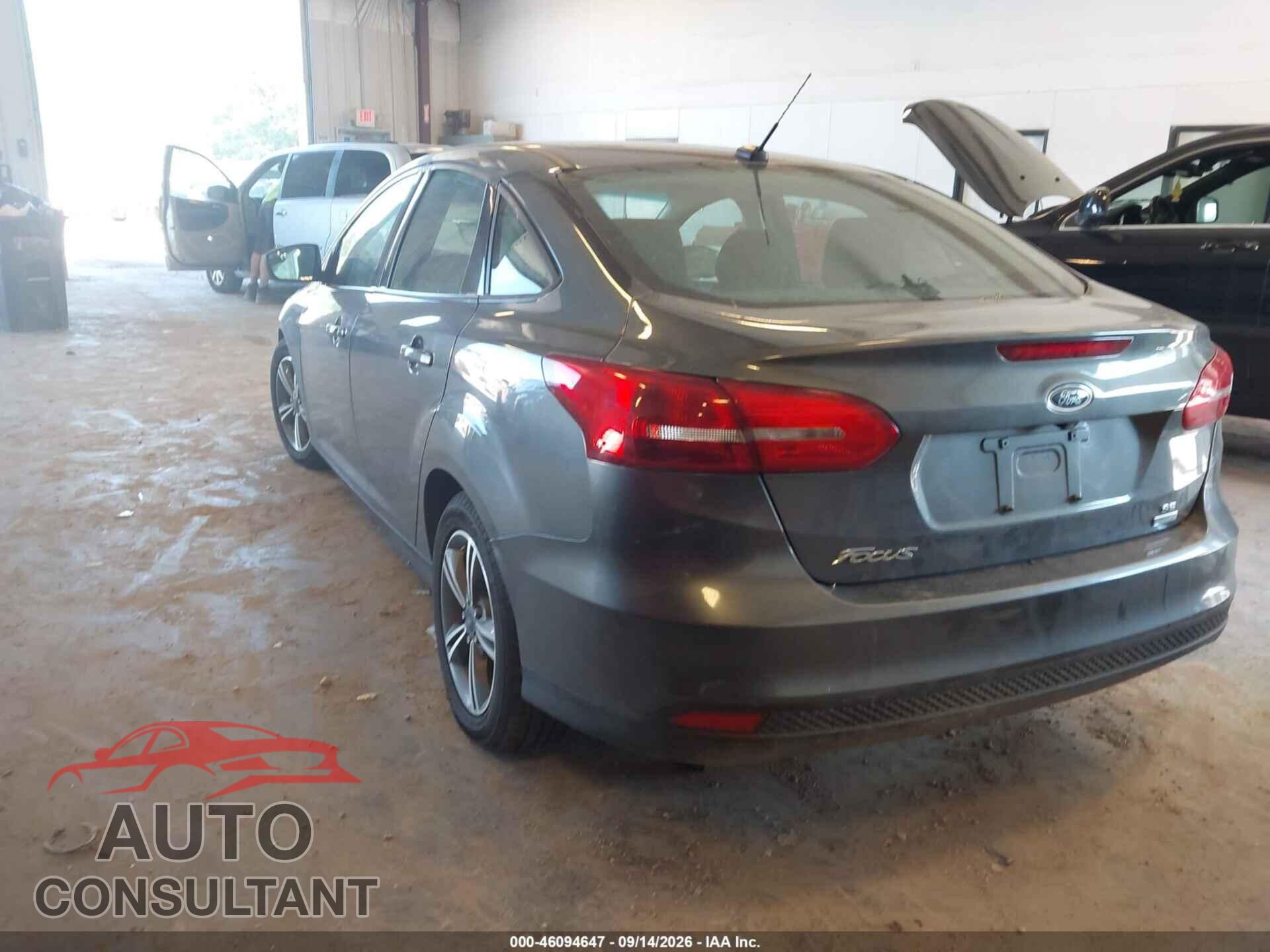 FORD FOCUS 2018 - 1FADP3FE9JL203654