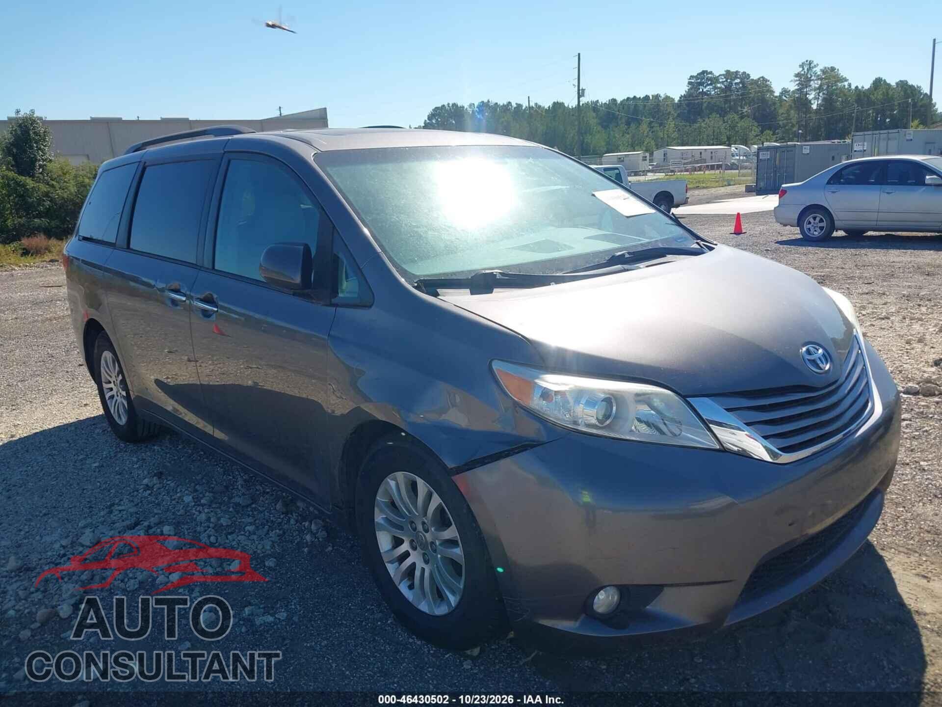 TOYOTA SIENNA 2017 - 5TDYZ3DC5HS895749