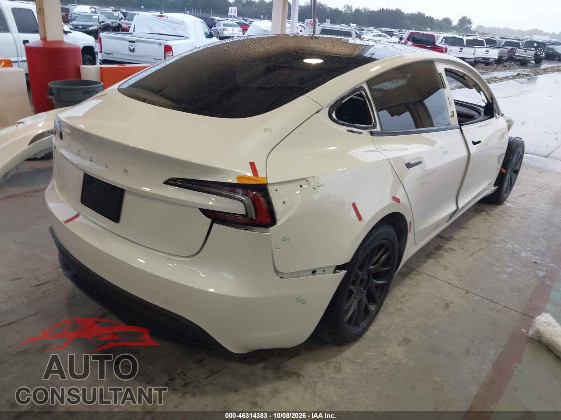 TESLA MODEL 3 2024 - 5YJ3E1EA2RF747331