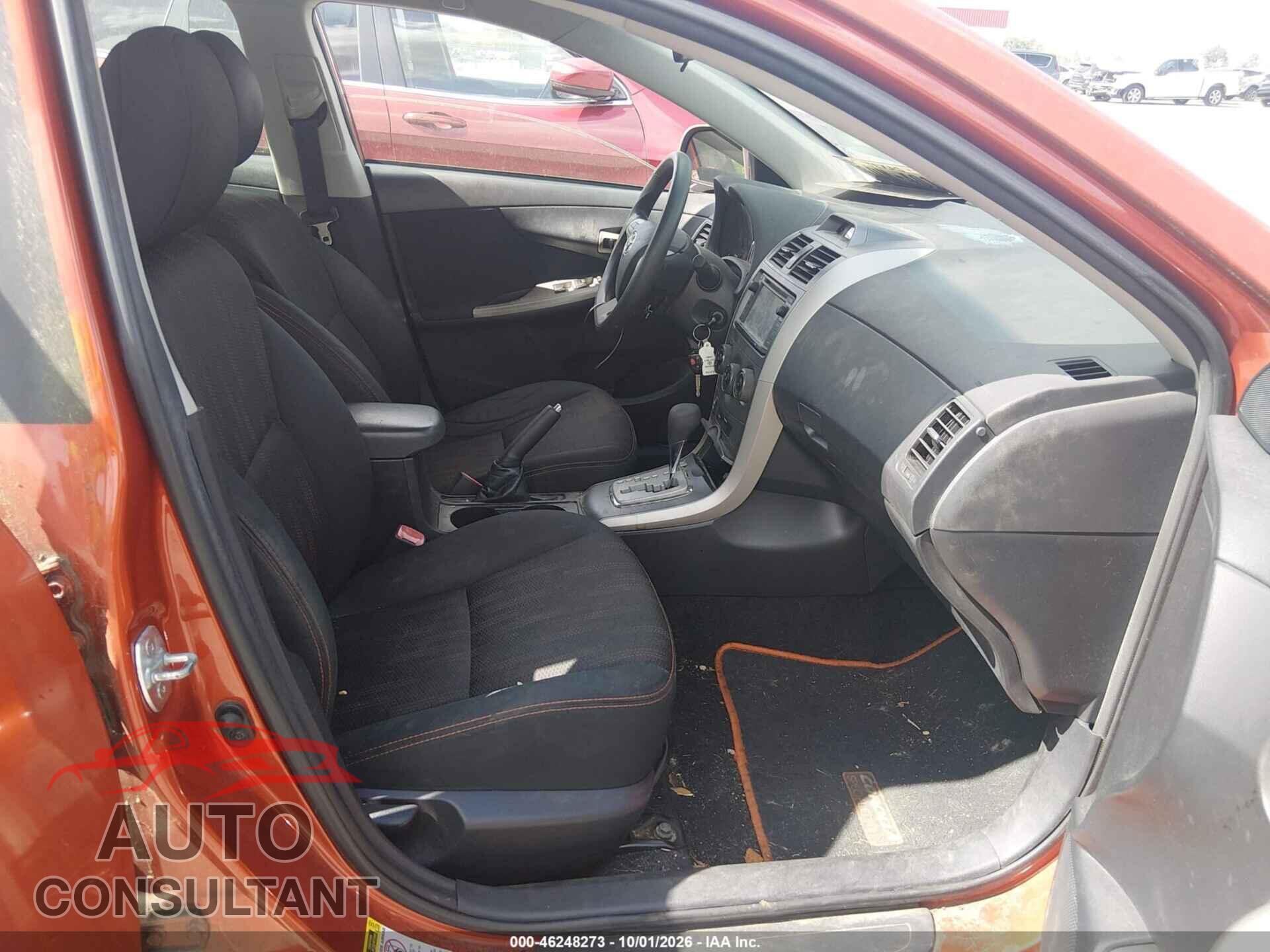 TOYOTA COROLLA 2013 - 2T1BU4EE2DC070863