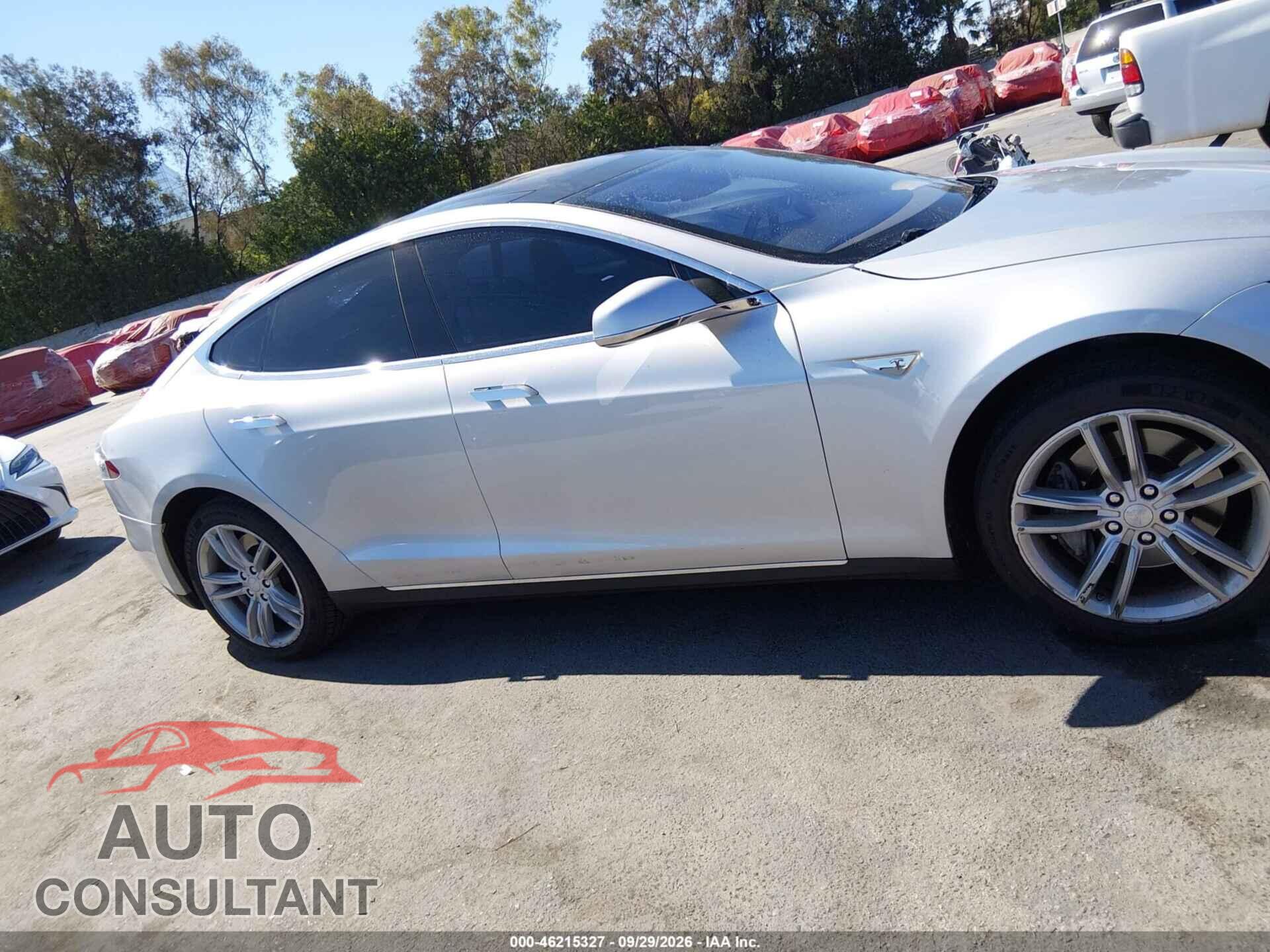 TESLA MODEL S 2013 - 5YJSA1CG6DFP09236