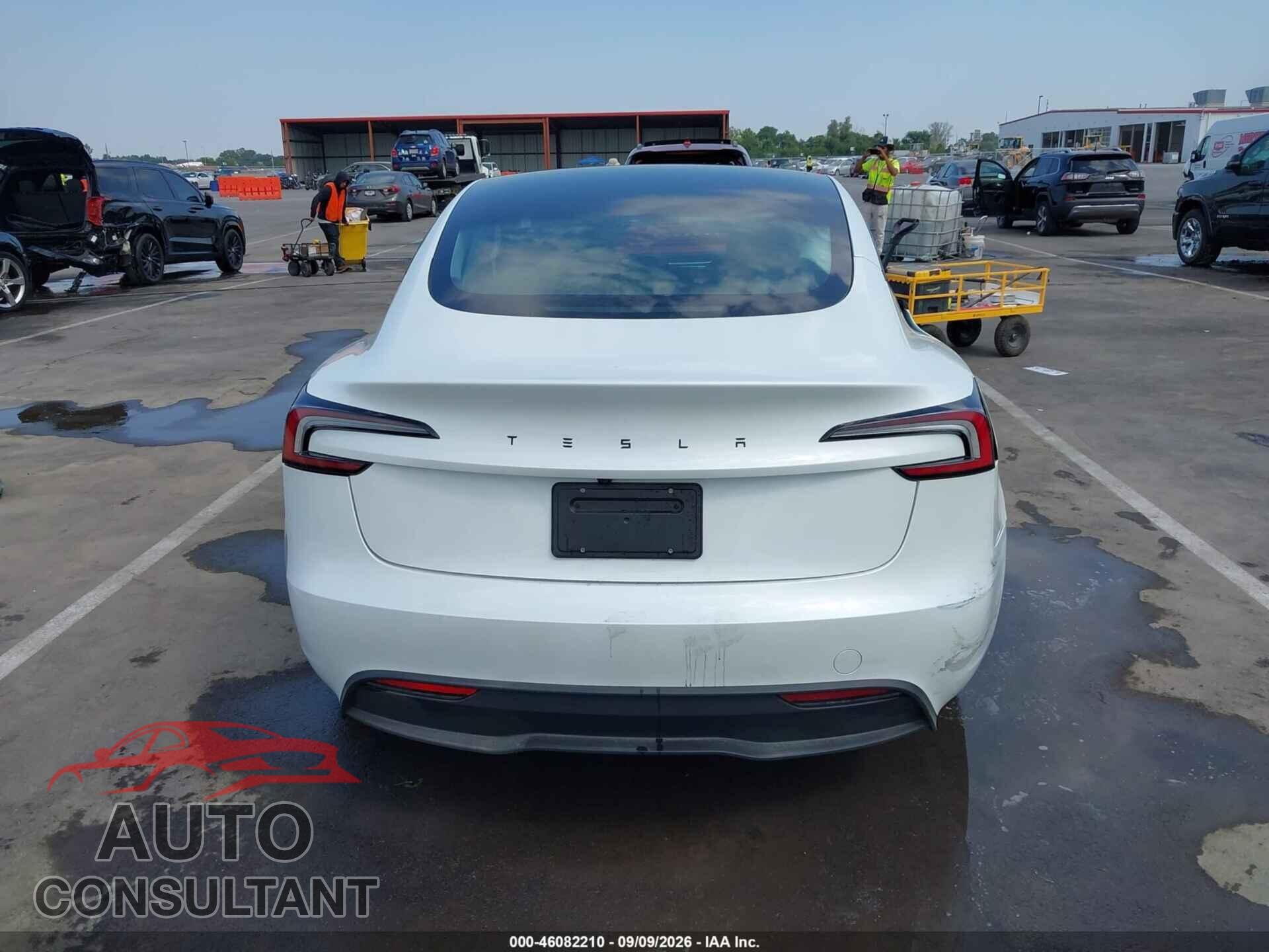 TESLA MODEL 3 2026 - 5YJ3E1EA3TF165472