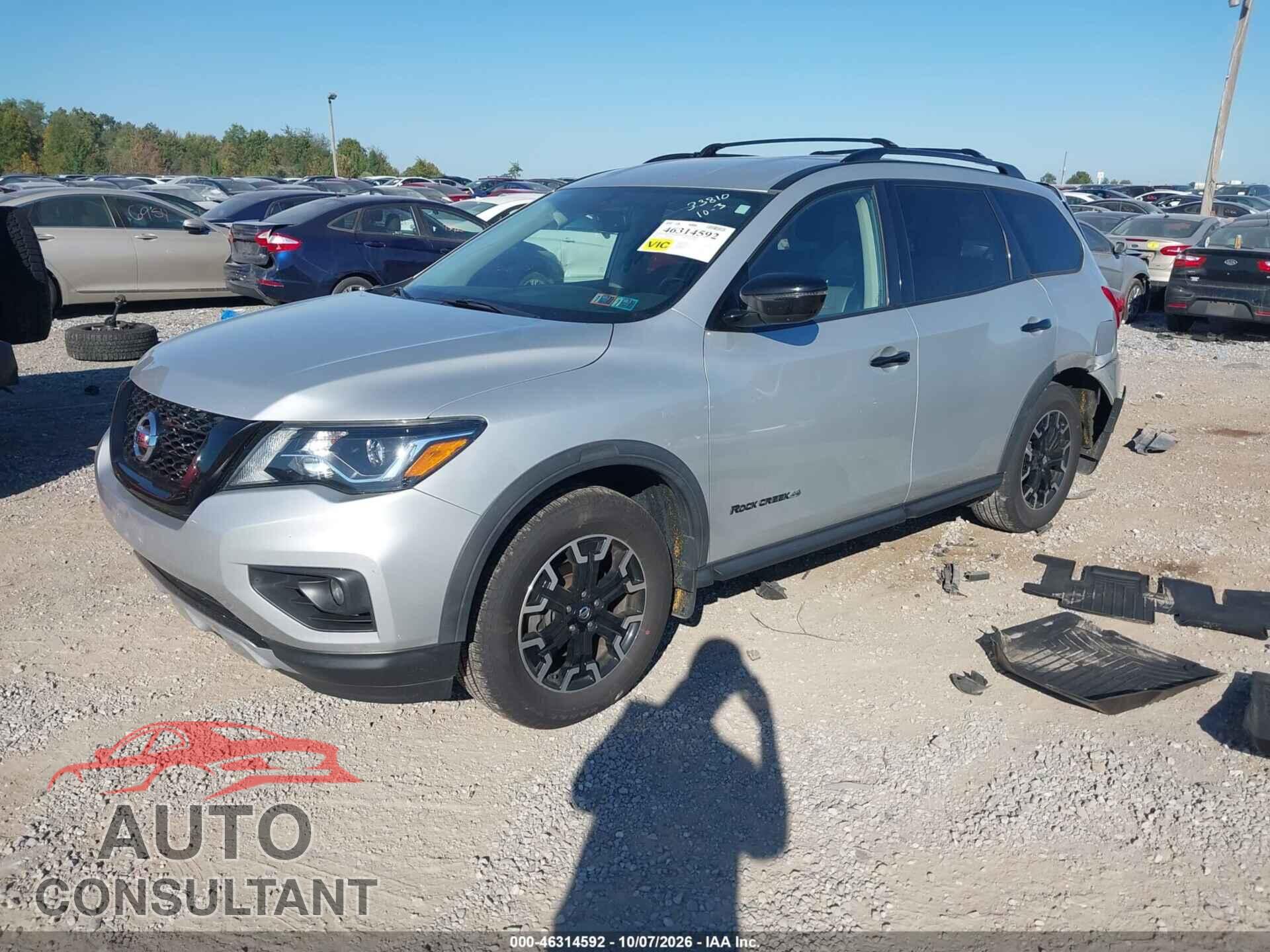 NISSAN PATHFINDER 2019 - 5N1DR2MM8KC623363
