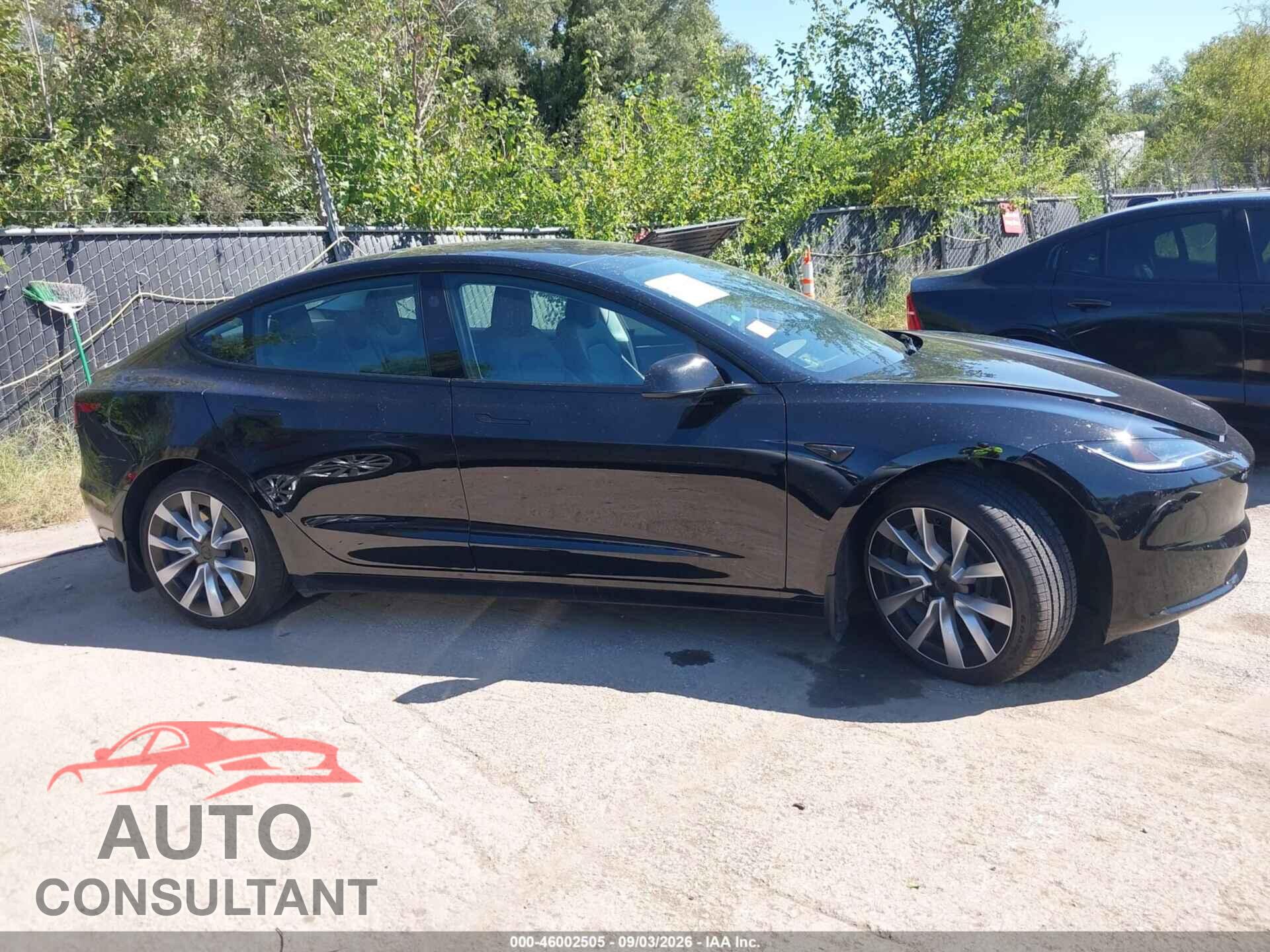 TESLA MODEL 3 2025 - 5YJ3E1EA8SF024363
