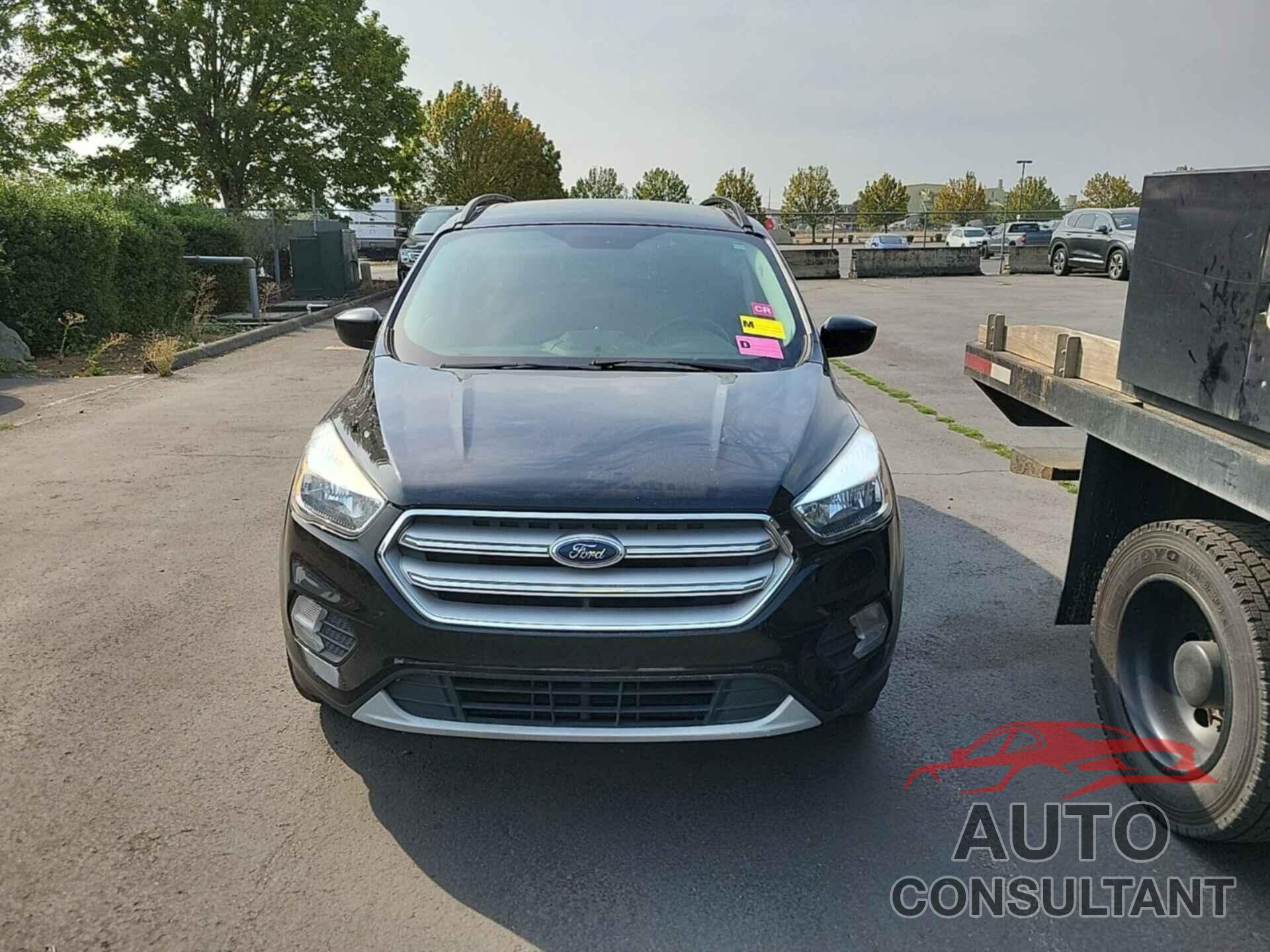 FORD ESCAPE 2018 - 1FMCU9GD8JUB94216