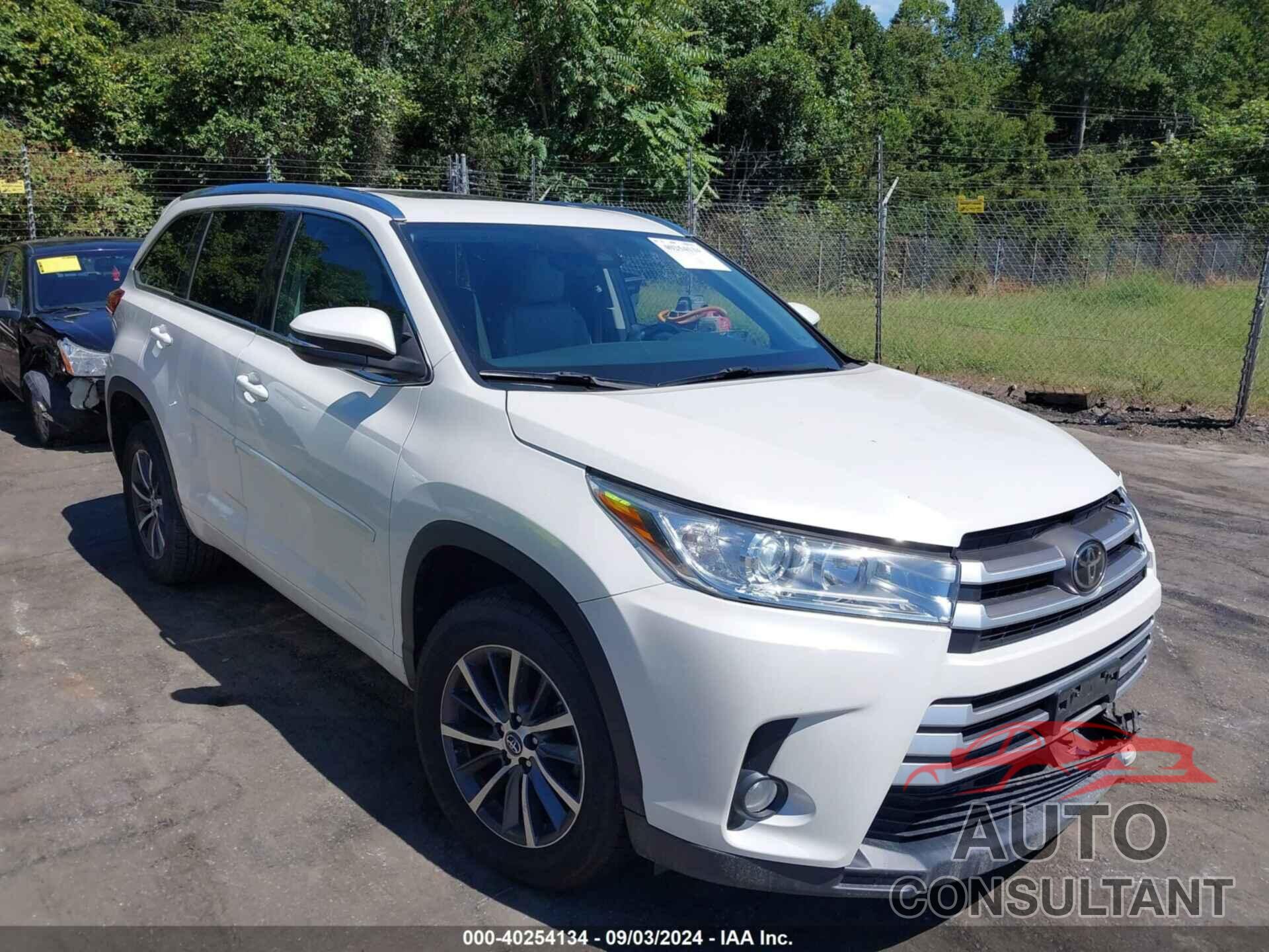 TOYOTA HIGHLANDER 2018 - 5TDKZRFHXJS534945