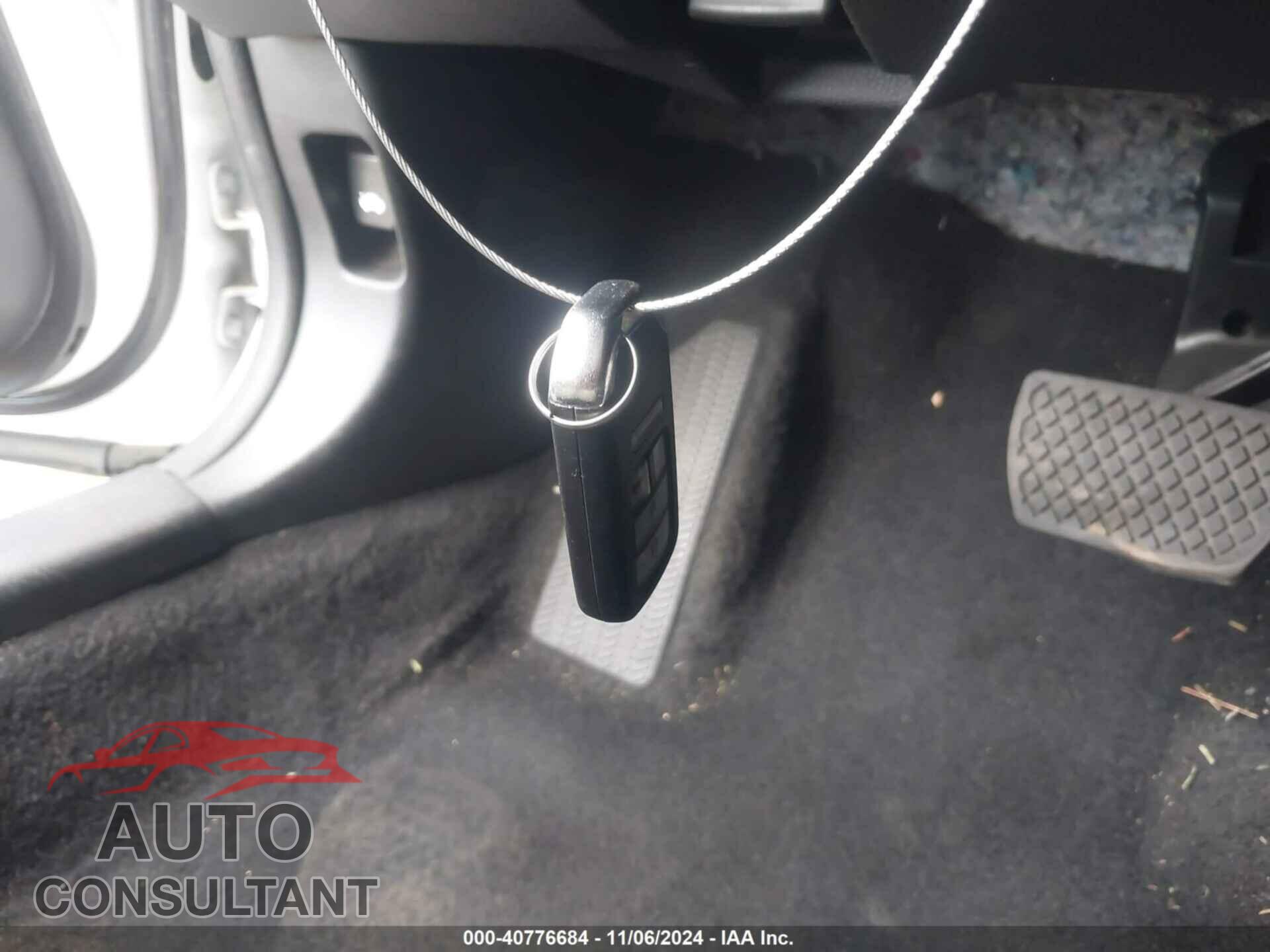 HONDA CIVIC 2018 - 19XFC2F74JE200969