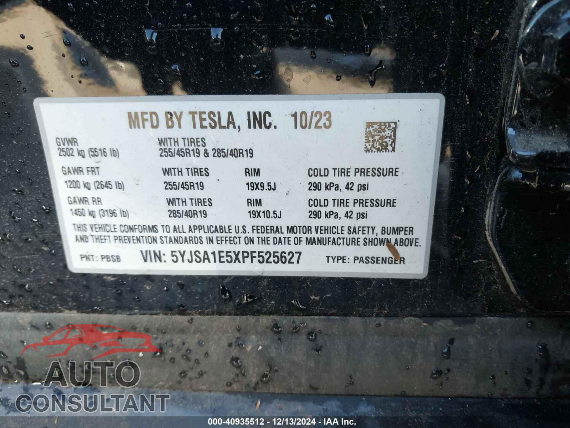 TESLA MODEL S 2023 - 5YJSA1E5XPF525627