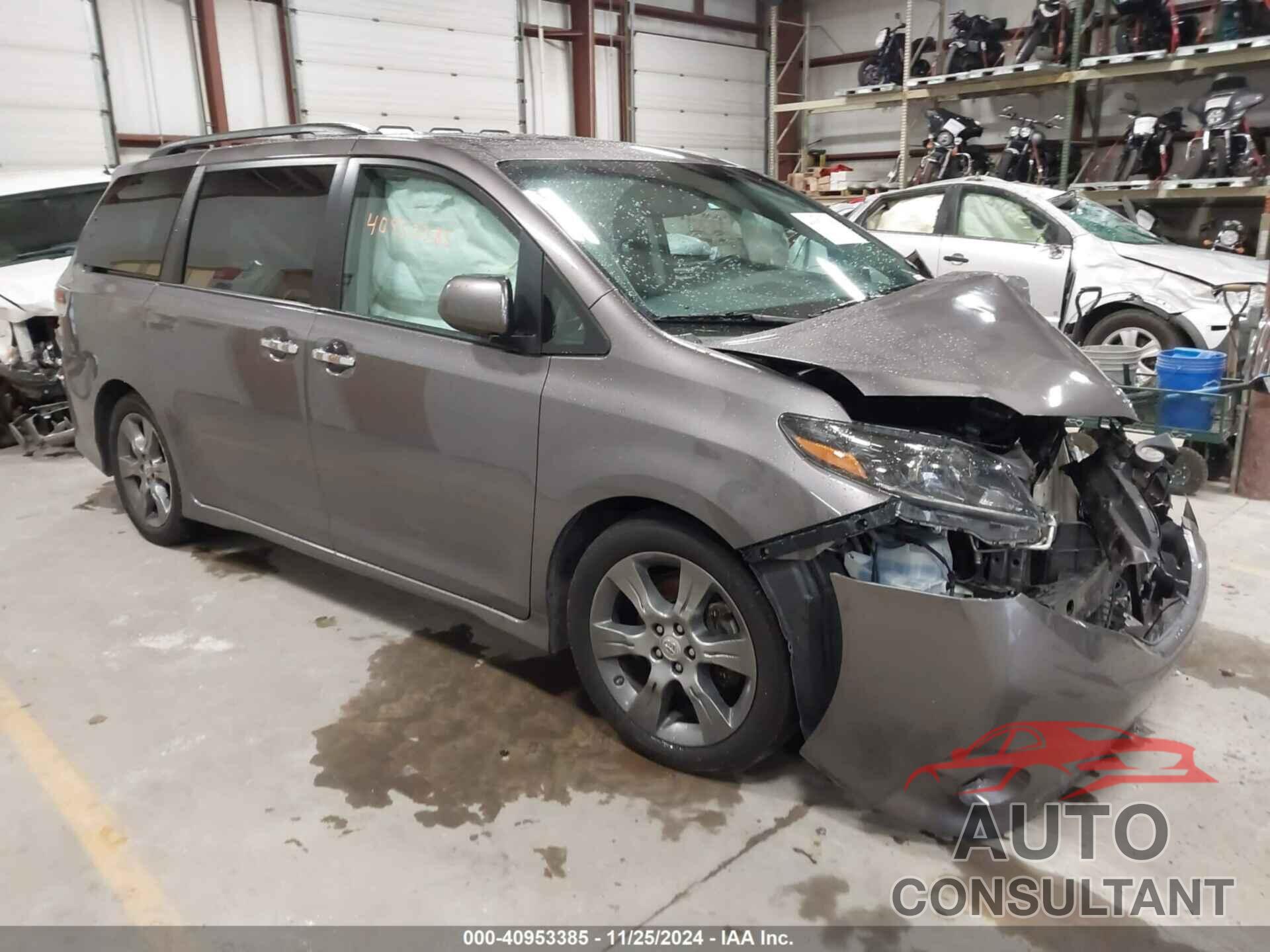 TOYOTA SIENNA 2015 - 5TDXK3DC2FS682335