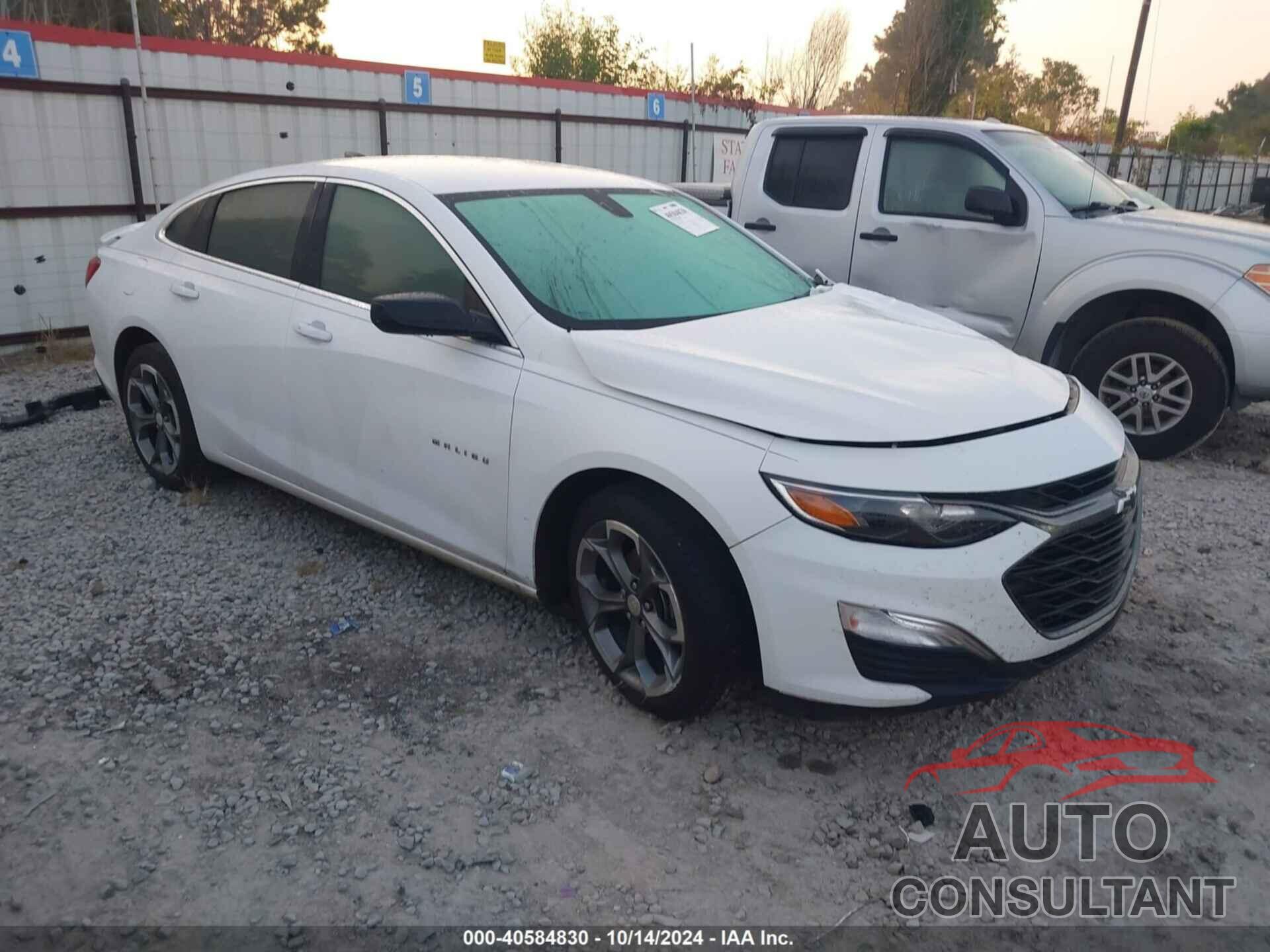 CHEVROLET MALIBU 2019 - 1G1ZG5ST3KF205702