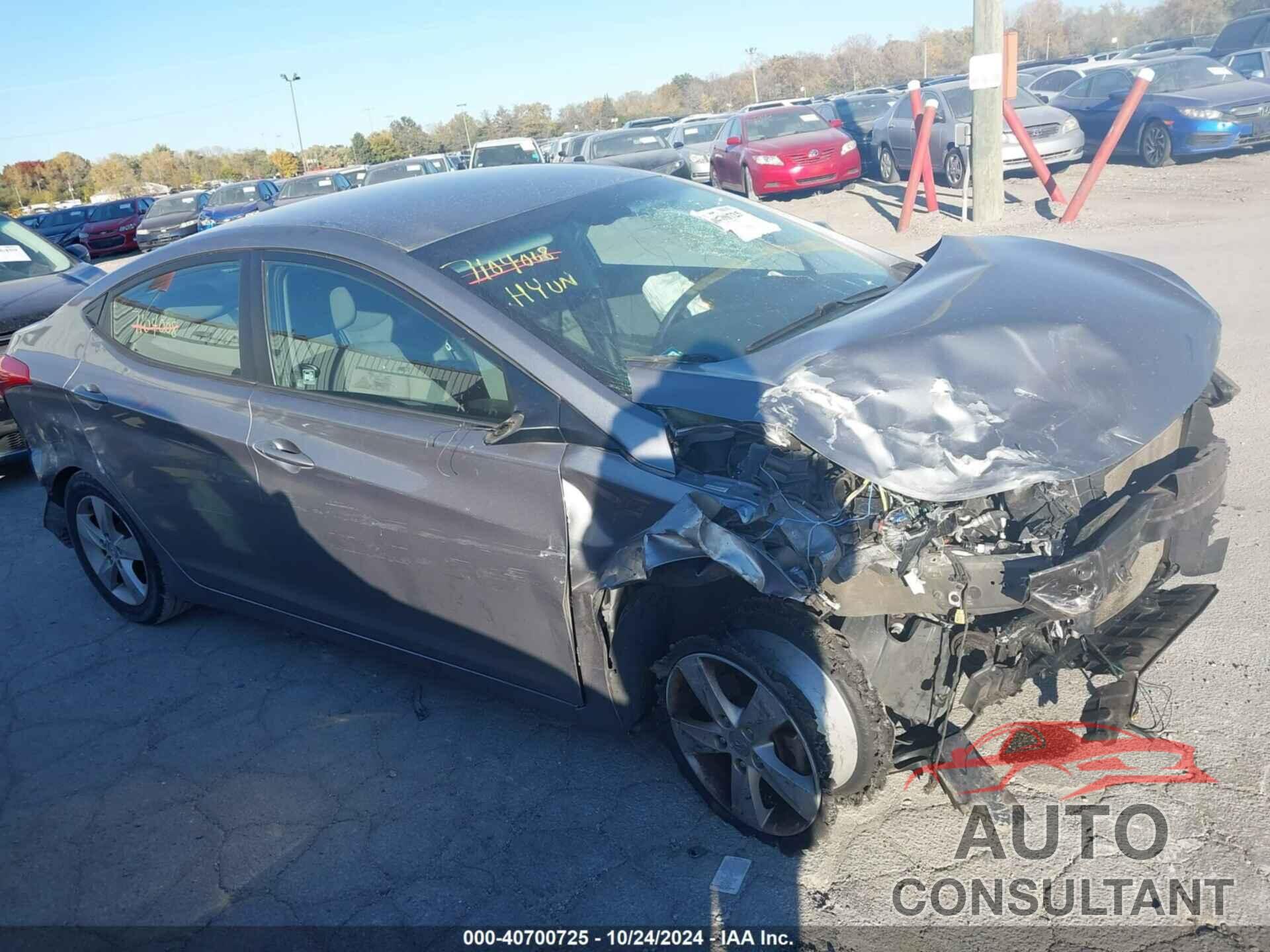 HYUNDAI ELANTRA 2013 - KMHDH4AE2DU503843