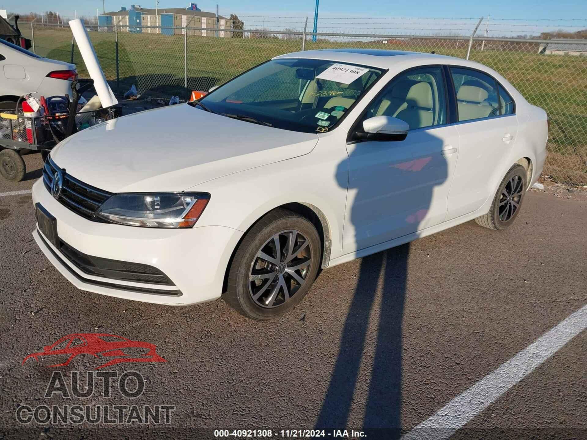 VOLKSWAGEN JETTA 2017 - 3VWDB7AJ2HM311060
