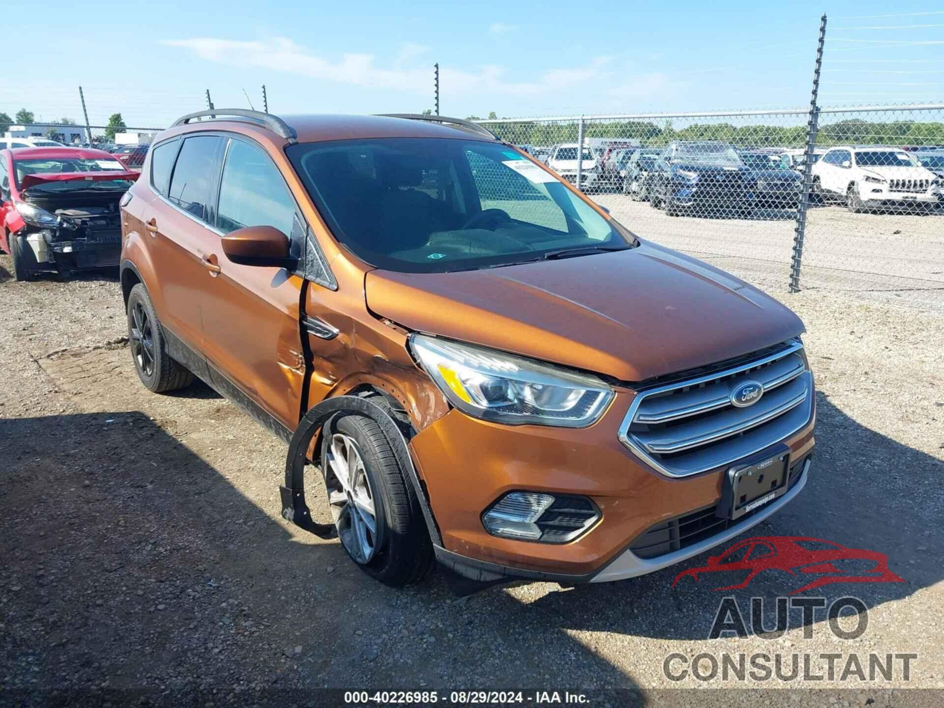FORD ESCAPE 2017 - 1FMCU0GD5HUC12743