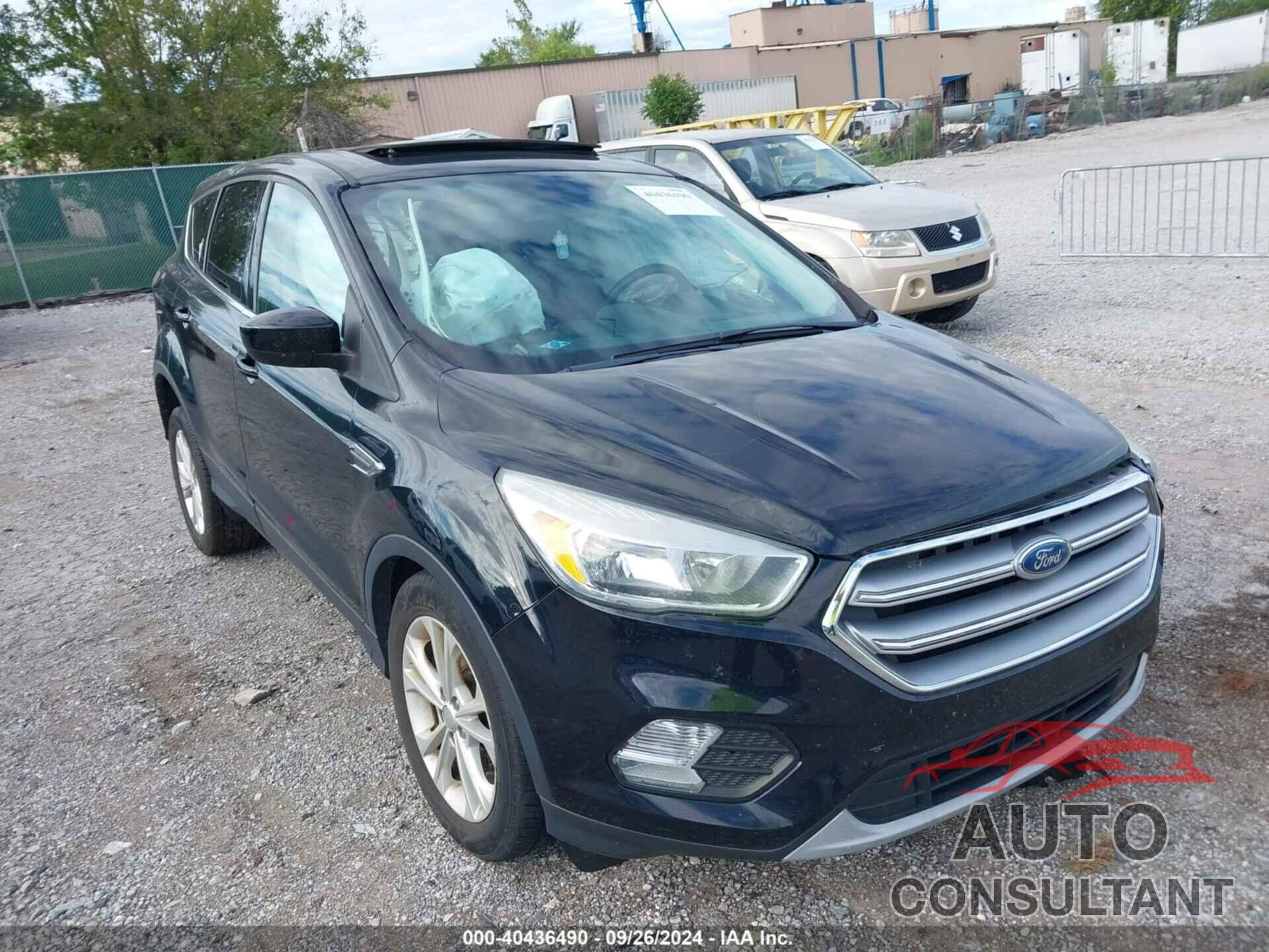 FORD ESCAPE 2017 - 1FMCU0G9XHUC81259