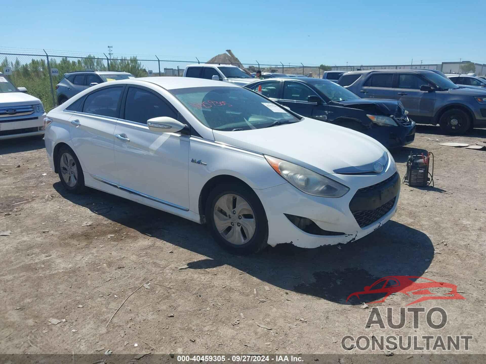 HYUNDAI SONATA HYBRID 2013 - KMHEC4A4XDA096205