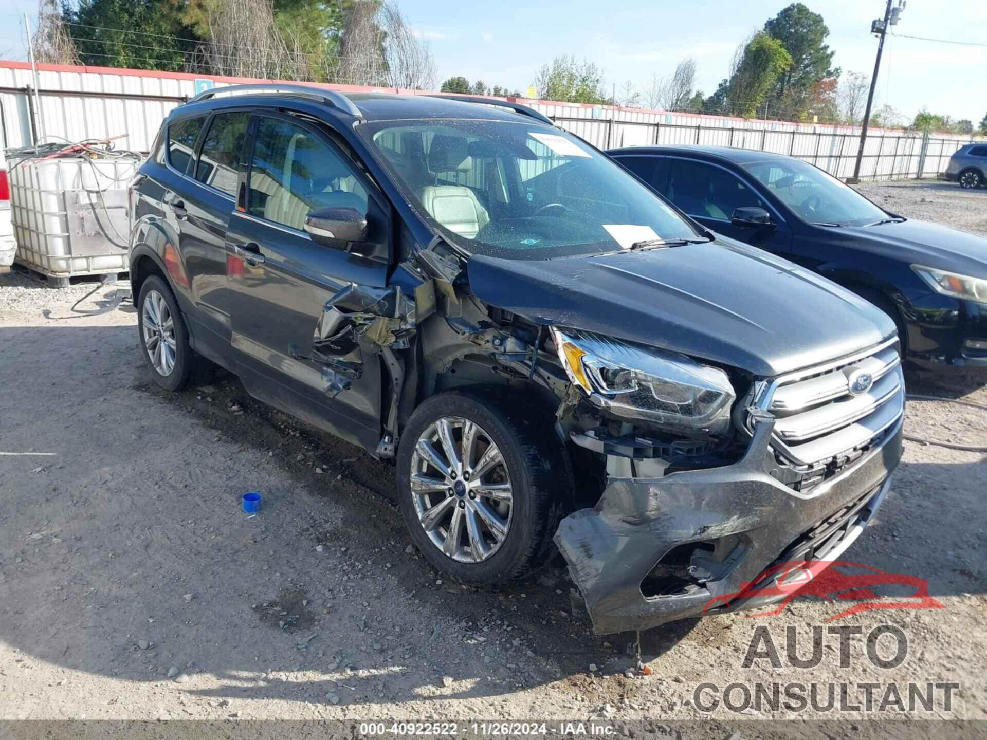 FORD ESCAPE 2017 - 1FMCU0J97HUB62142
