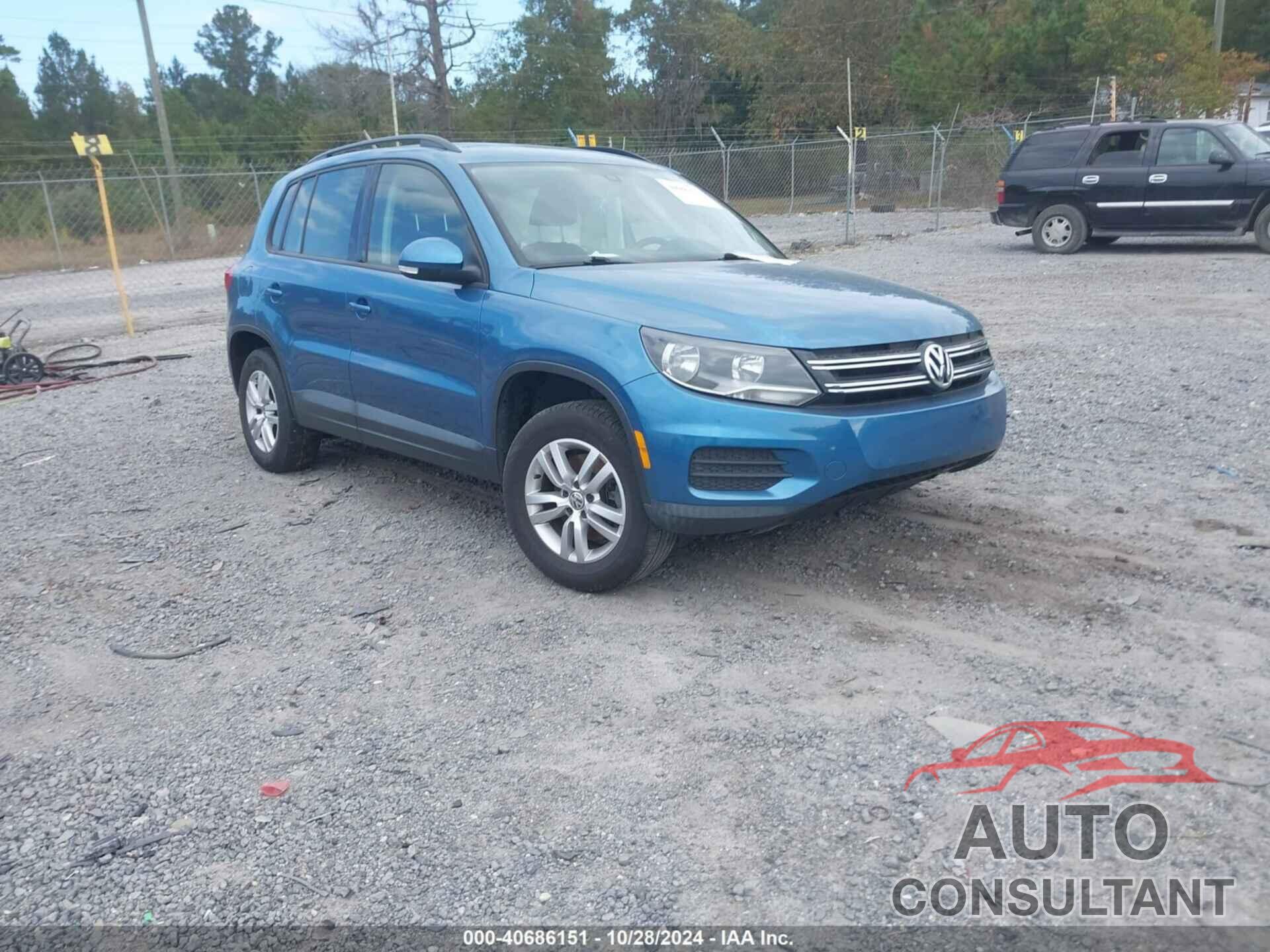 VOLKSWAGEN TIGUAN 2017 - WVGAV7AX1HK030548