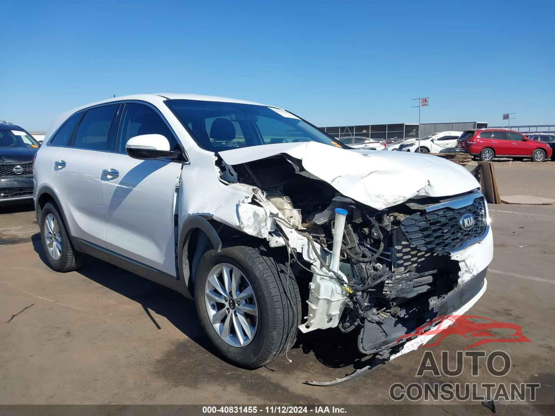 KIA SORENTO 2019 - 5XYPG4A56KG446484