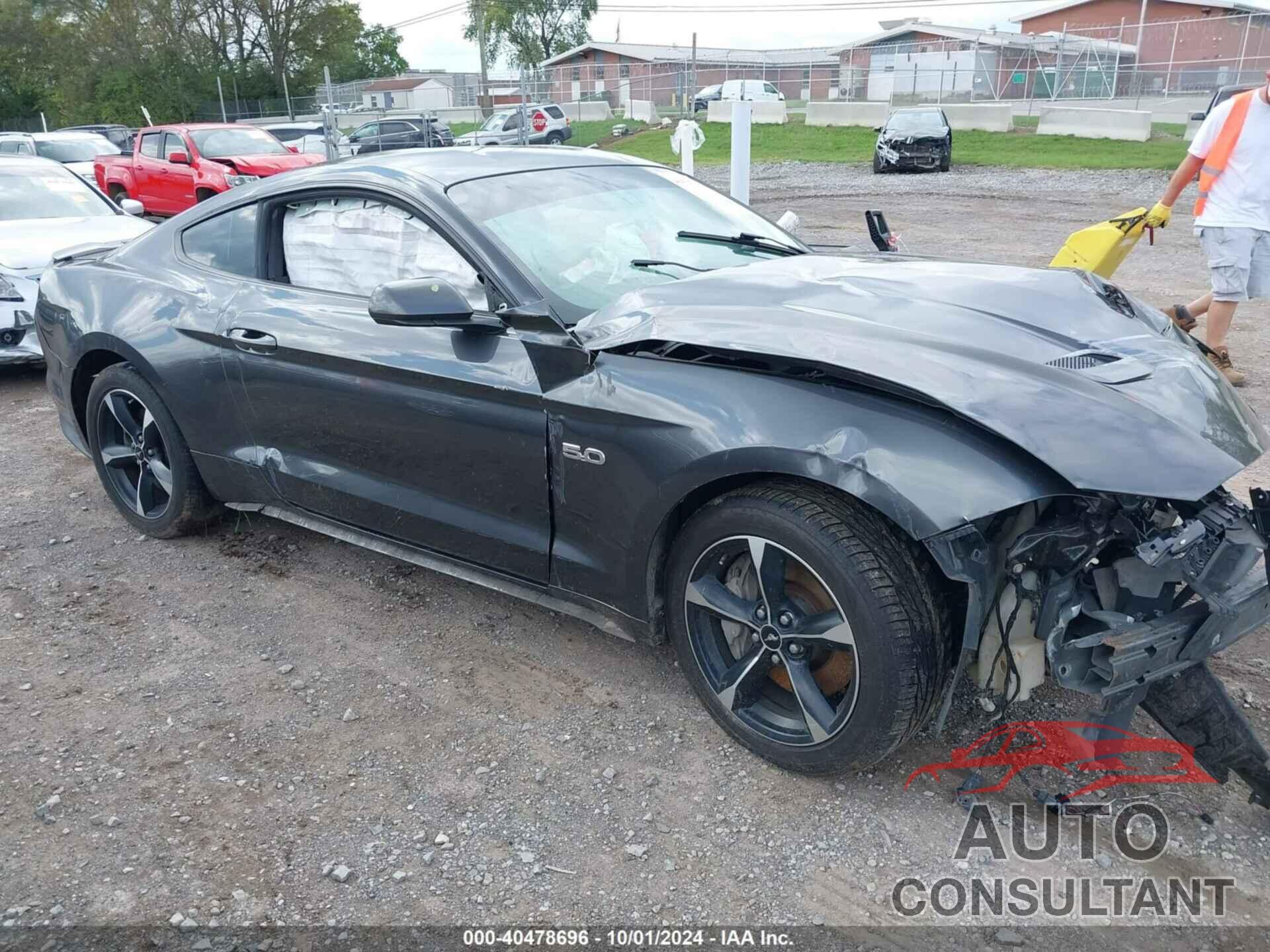 FORD MUSTANG 2018 - 1FA6P8CF7J5179877