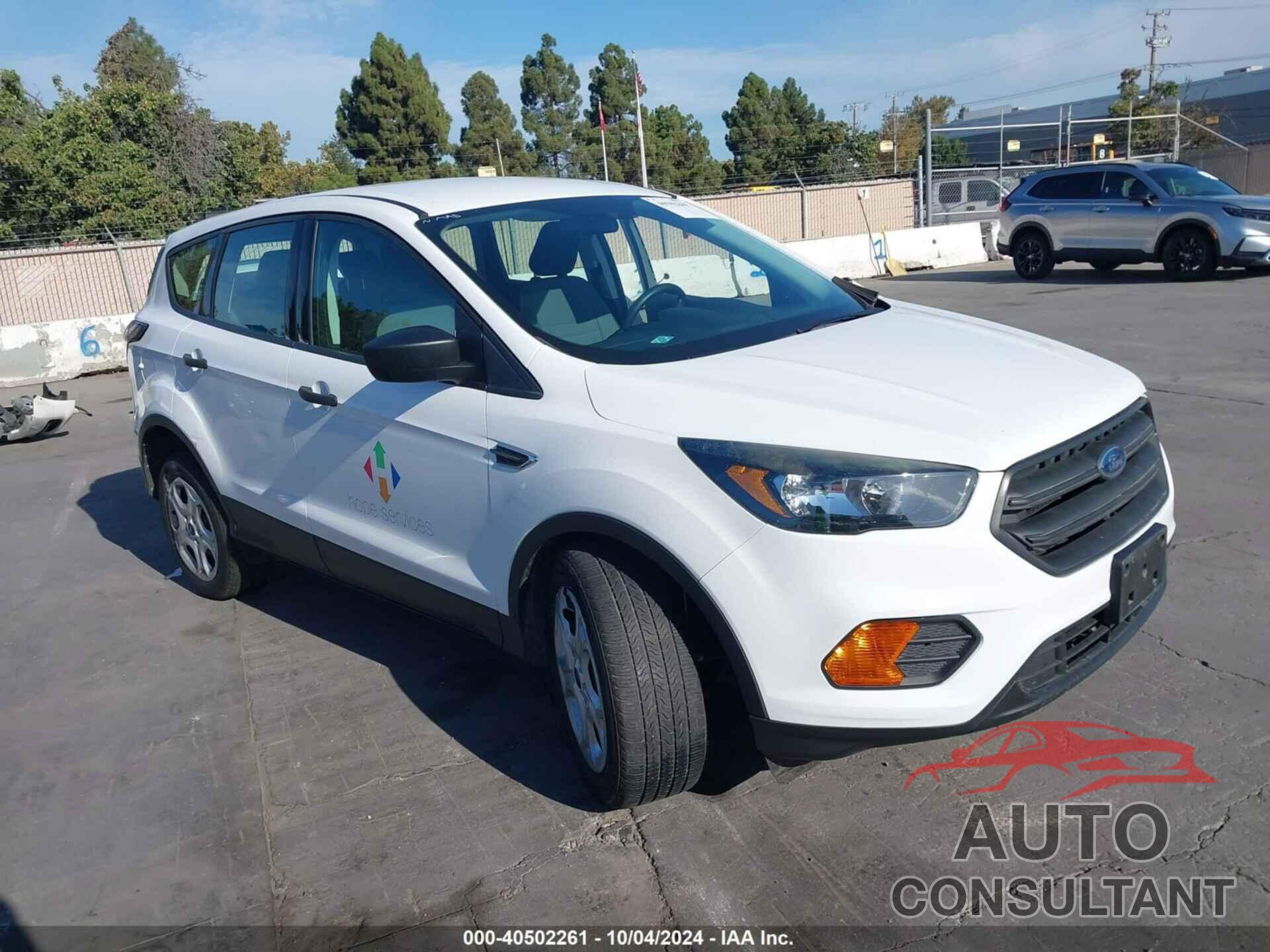 FORD ESCAPE 2018 - 1FMCU0F76JUA57363