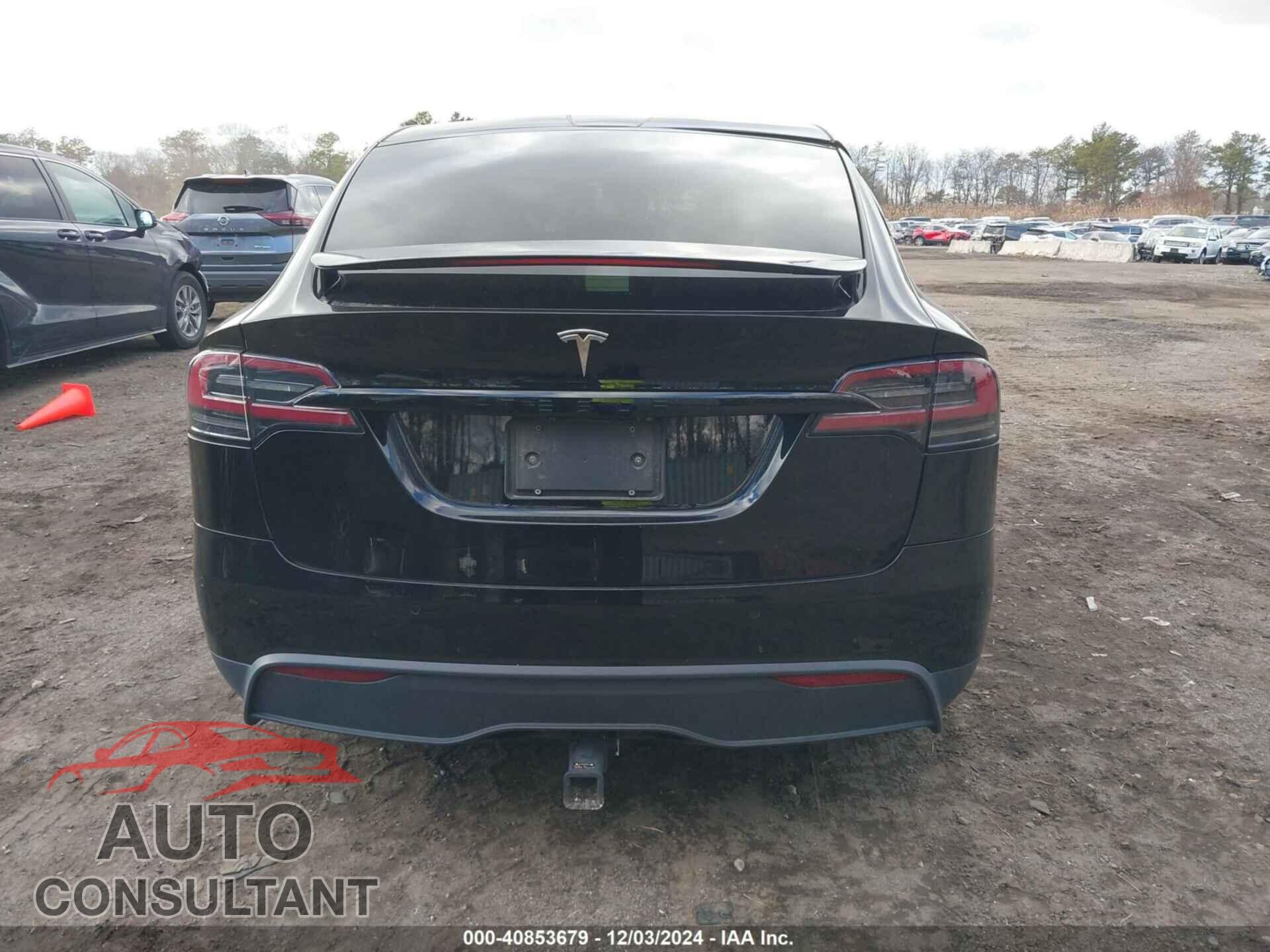 TESLA MODEL X 2022 - 7SAXCBE52NF364650