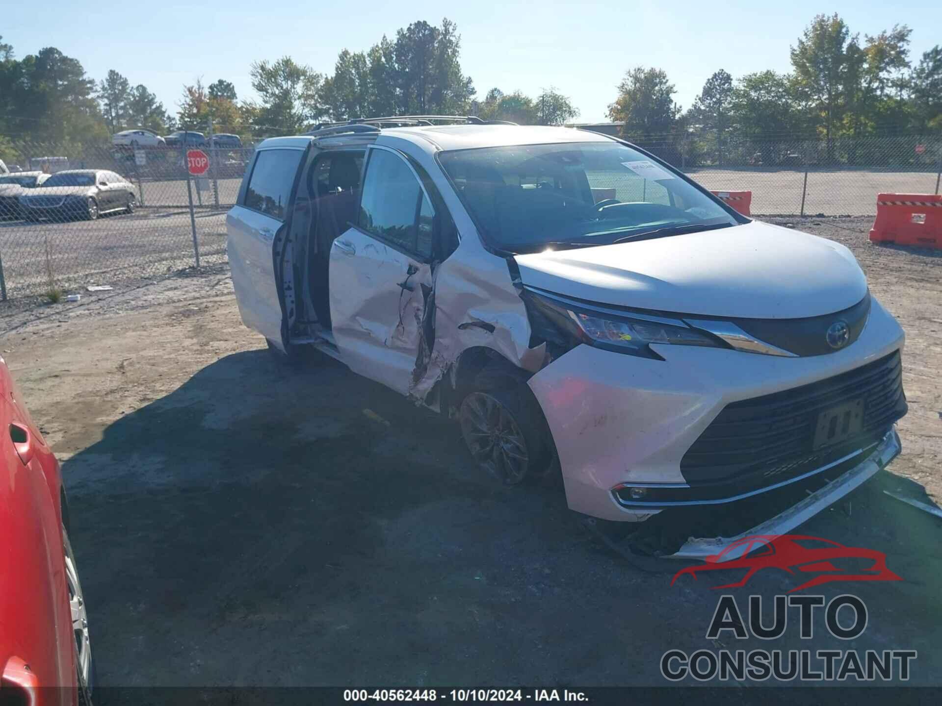 TOYOTA SIENNA 2021 - 5TDYRKEC5MS062763