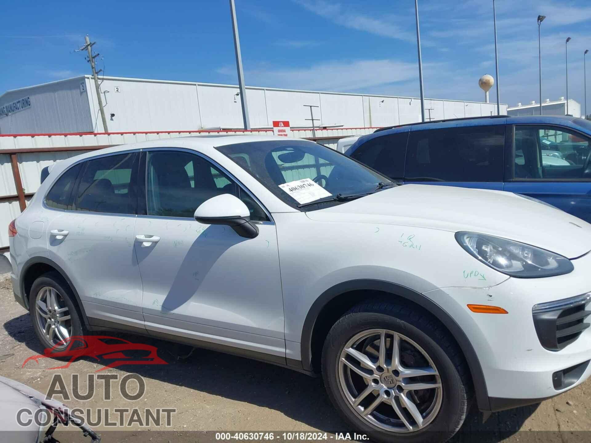 PORSCHE CAYENNE 2016 - WP1AA2A23GLA05438