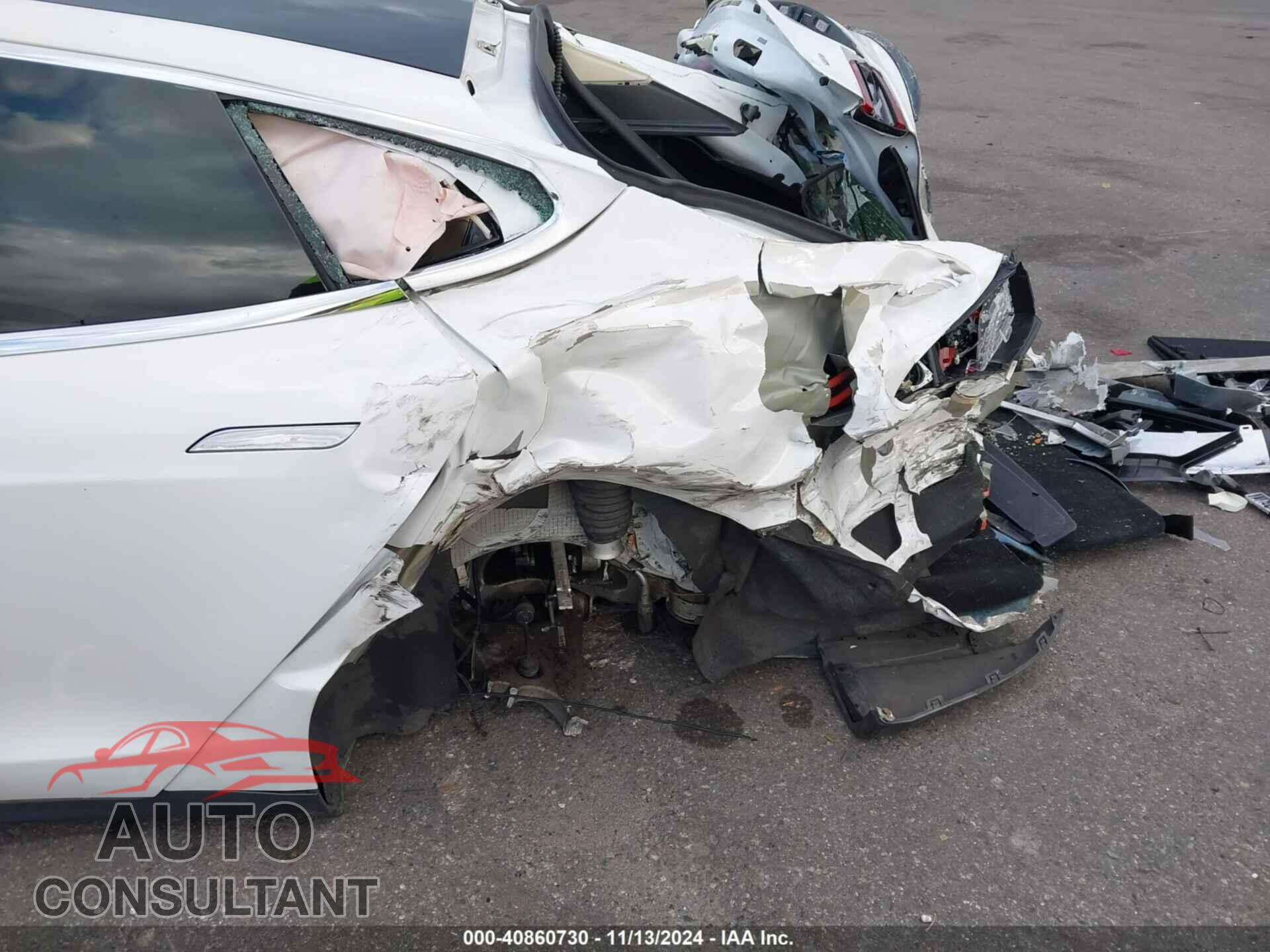 TESLA MODEL S 2013 - 5YJSA1CN6DFP15679