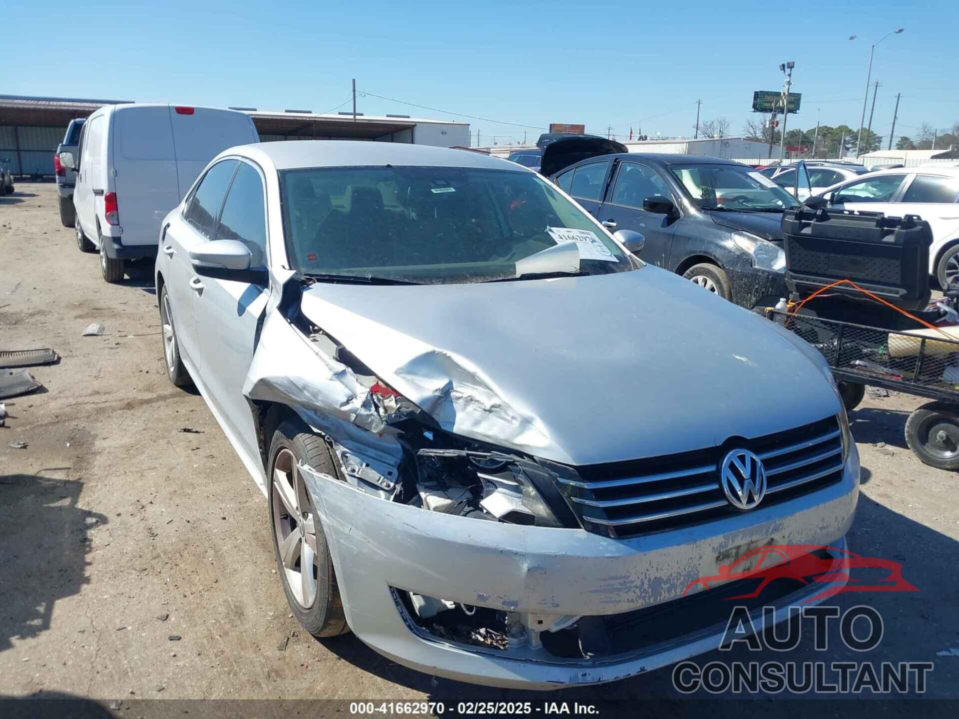 VOLKSWAGEN PASSAT 2013 - 1VWBH7A34DC003147