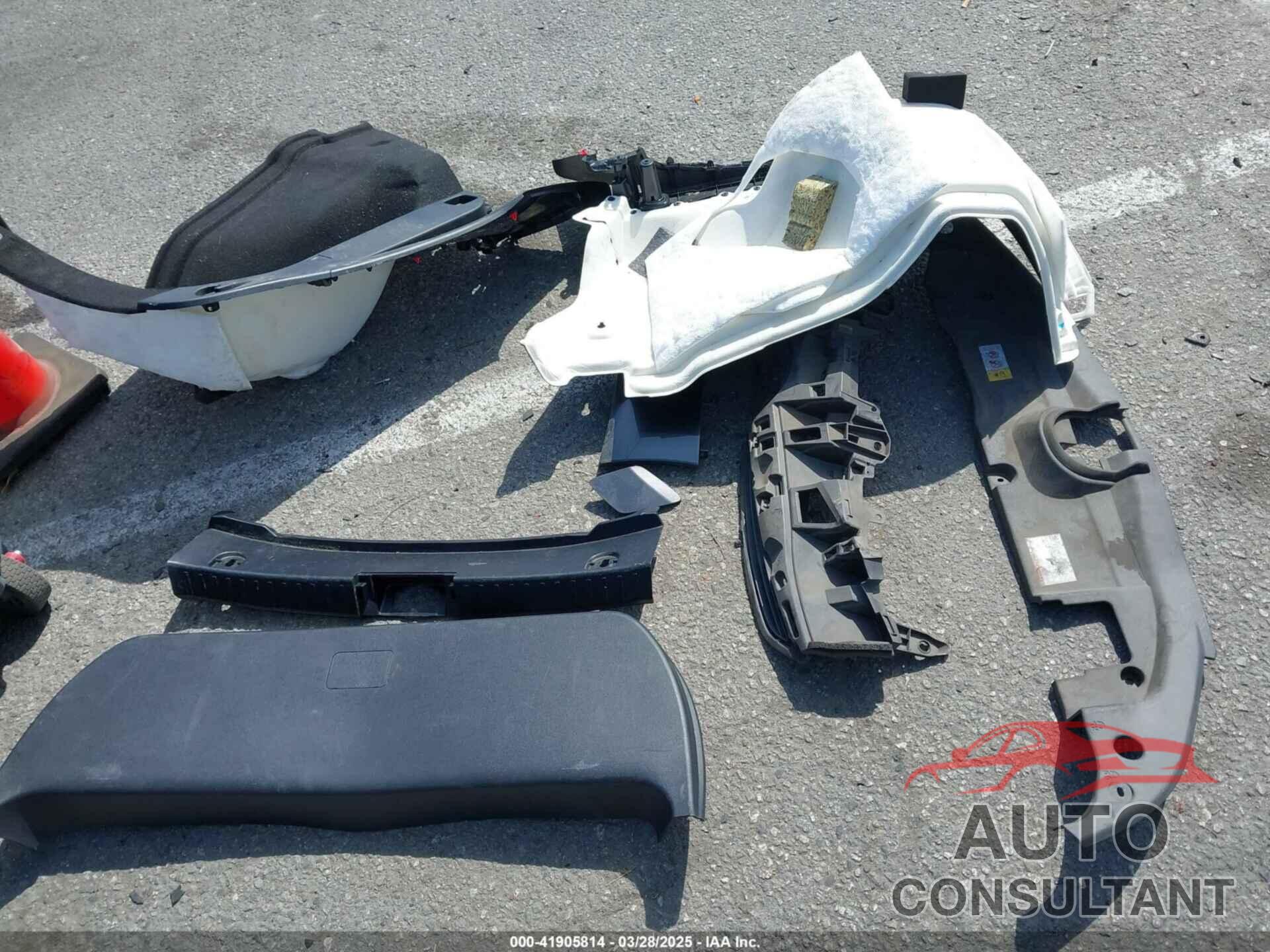 TOYOTA PRIUS 2016 - JTDKARFU0G3025090