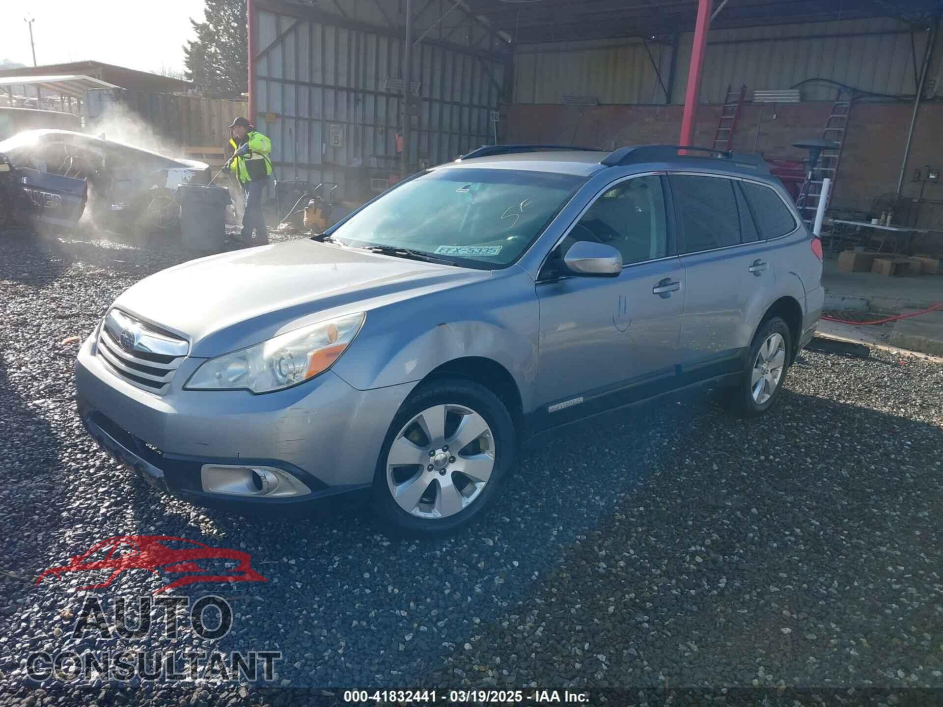 SUBARU OUTBACK 2011 - 4S4BRBCC4B3310889