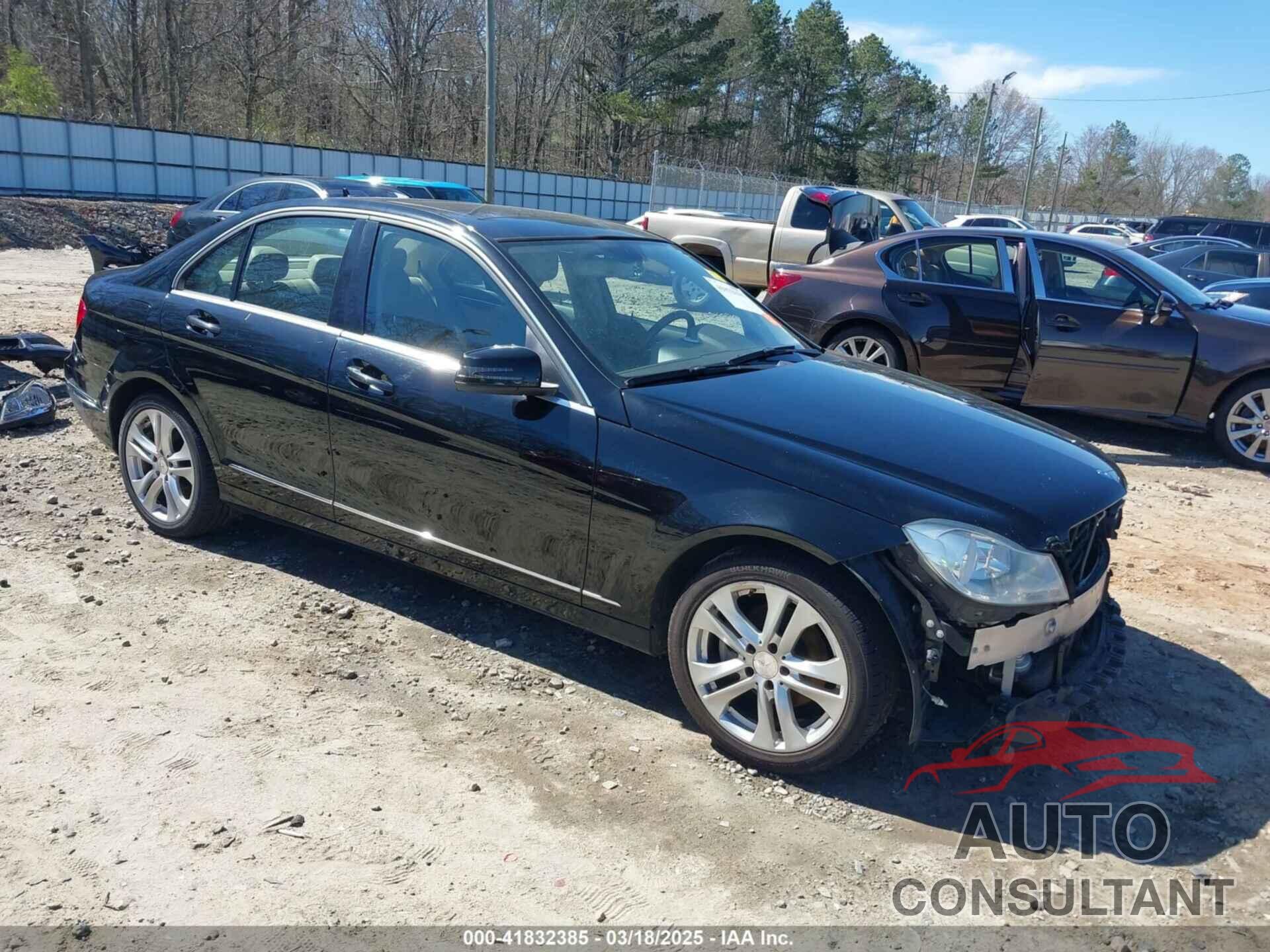 MERCEDES-BENZ C 250 2014 - WDDGF4HB3ER305107