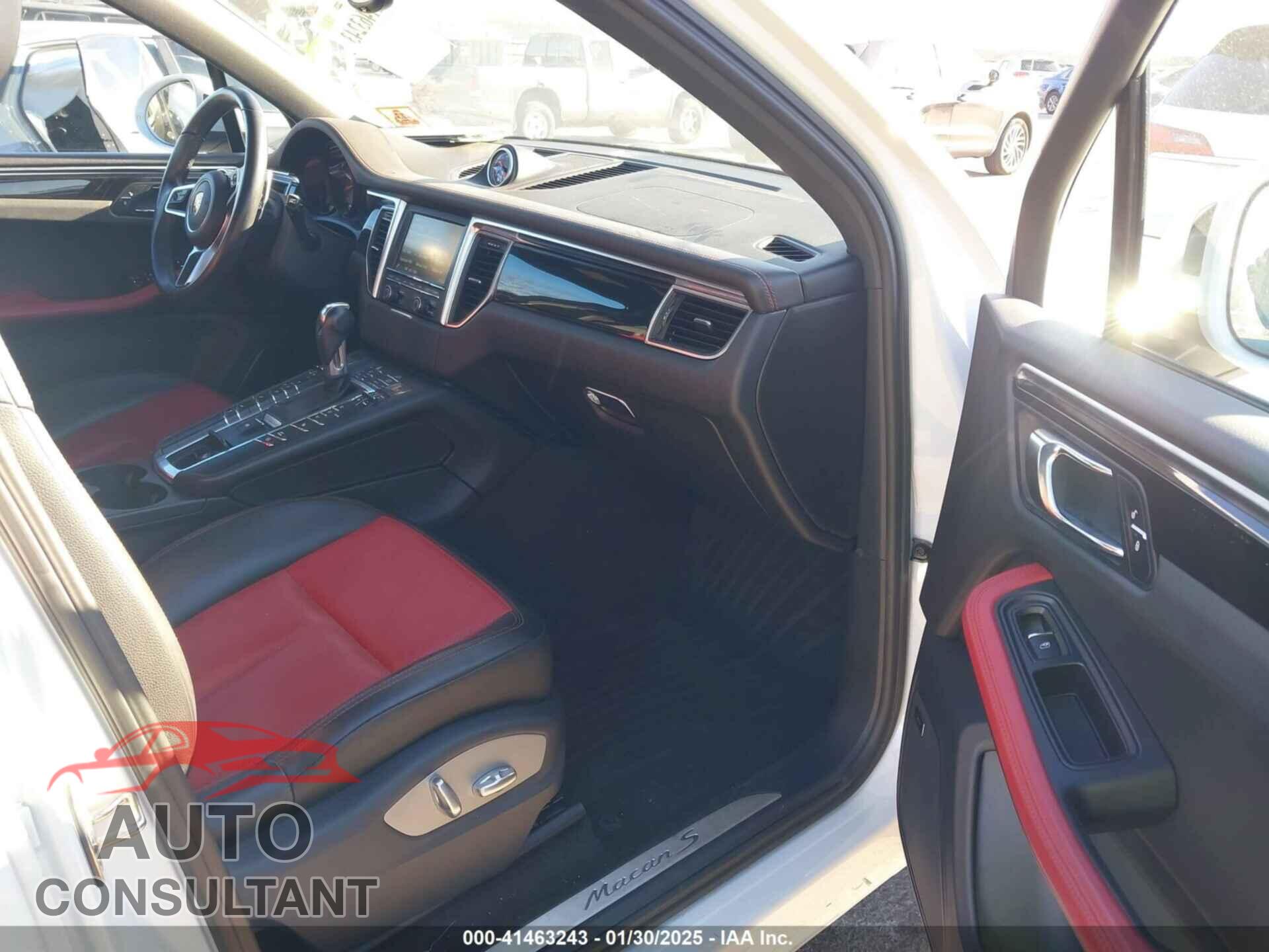 PORSCHE MACAN 2016 - WP1AB2A54GLB48289