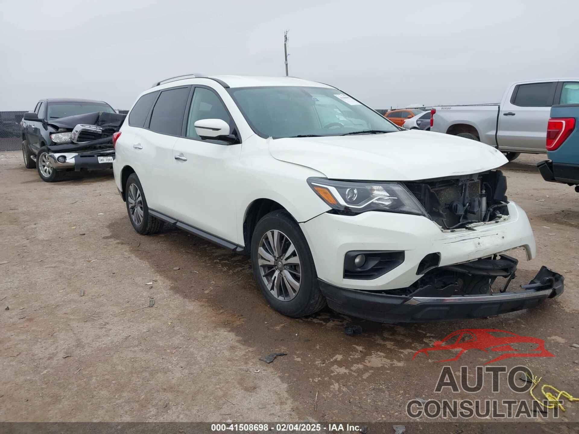 NISSAN PATHFINDER 2019 - 5N1DR2MM1KC645527