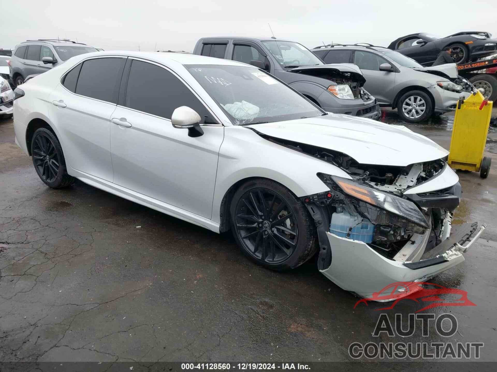 TOYOTA CAMRY 2022 - 4T1K31AK5NU586566