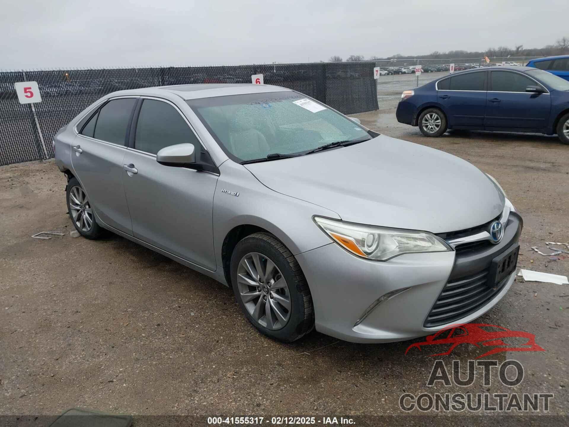 TOYOTA CAMRY HYBRID 2016 - 4T1BD1FK2GU197571