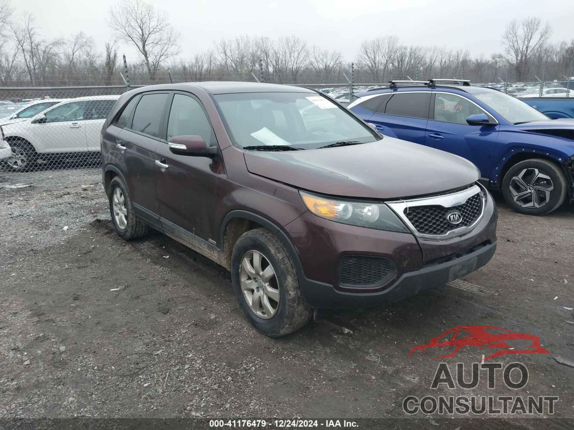 KIA SORENTO 2013 - 5XYKTCA64DG353443