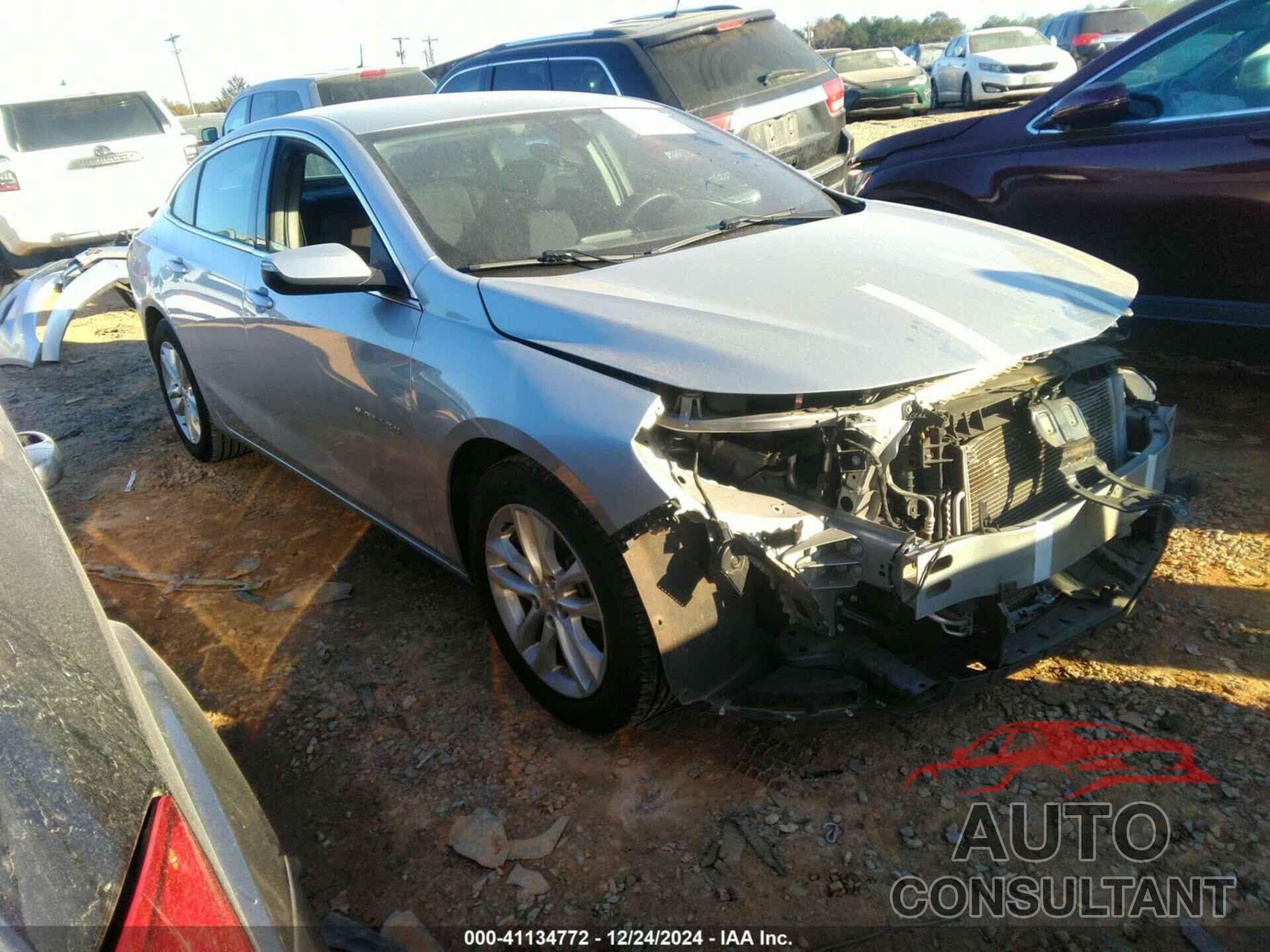 CHEVROLET MALIBU 2018 - 1G1ZD5ST3JF122052