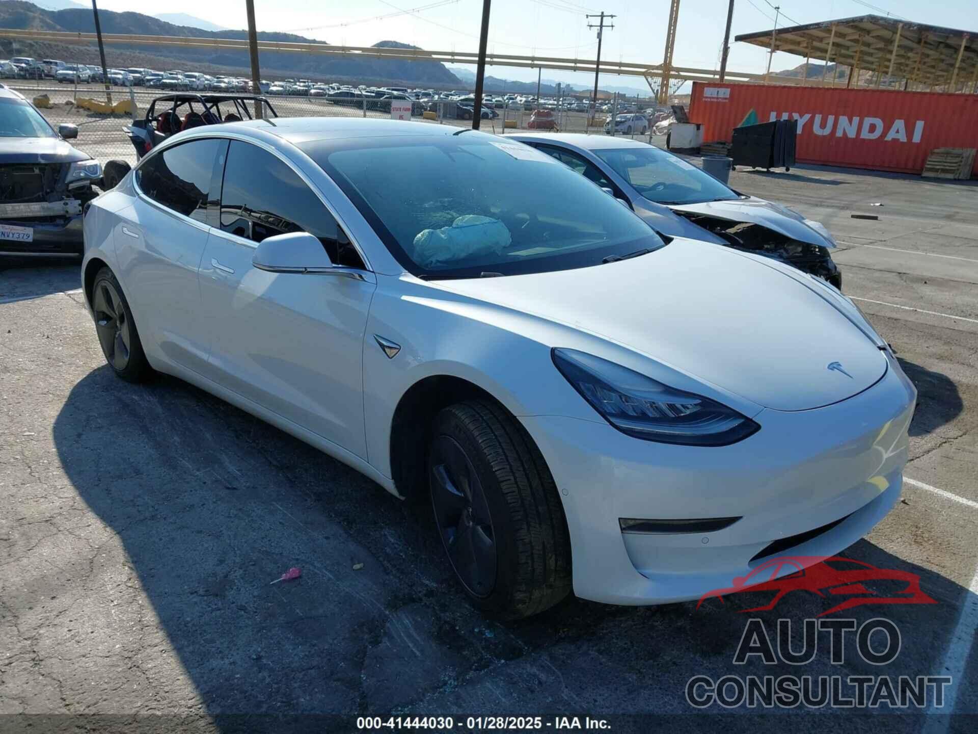 TESLA MODEL 3 2020 - 5YJ3E1EA1LF615250