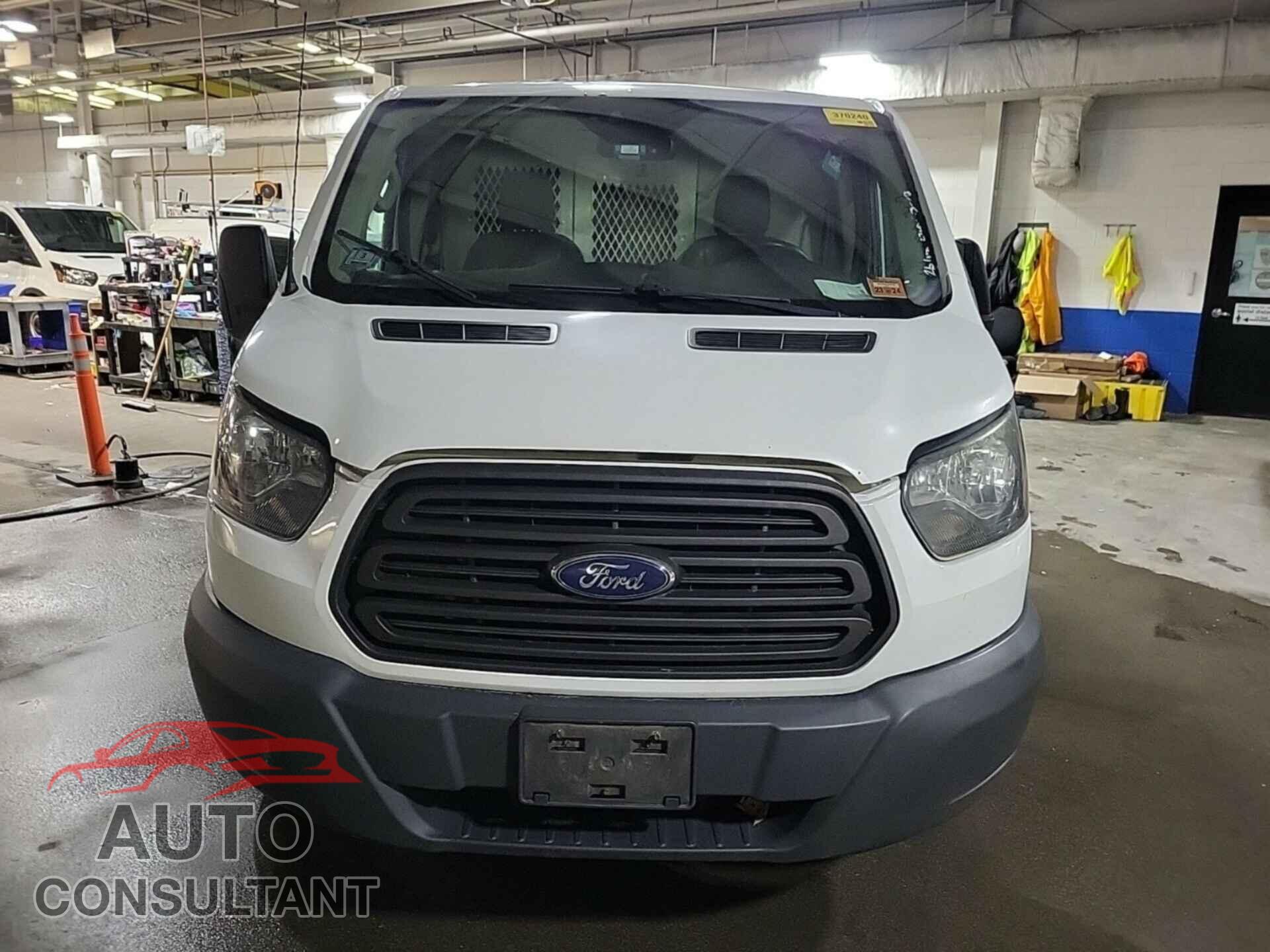 FORD TRANSIT-150 2015 - 1FTNE2YM0FKB32277