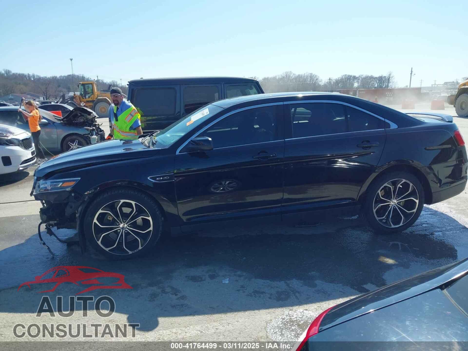 FORD TAURUS 2017 - 1FAHP2KT5HG103473