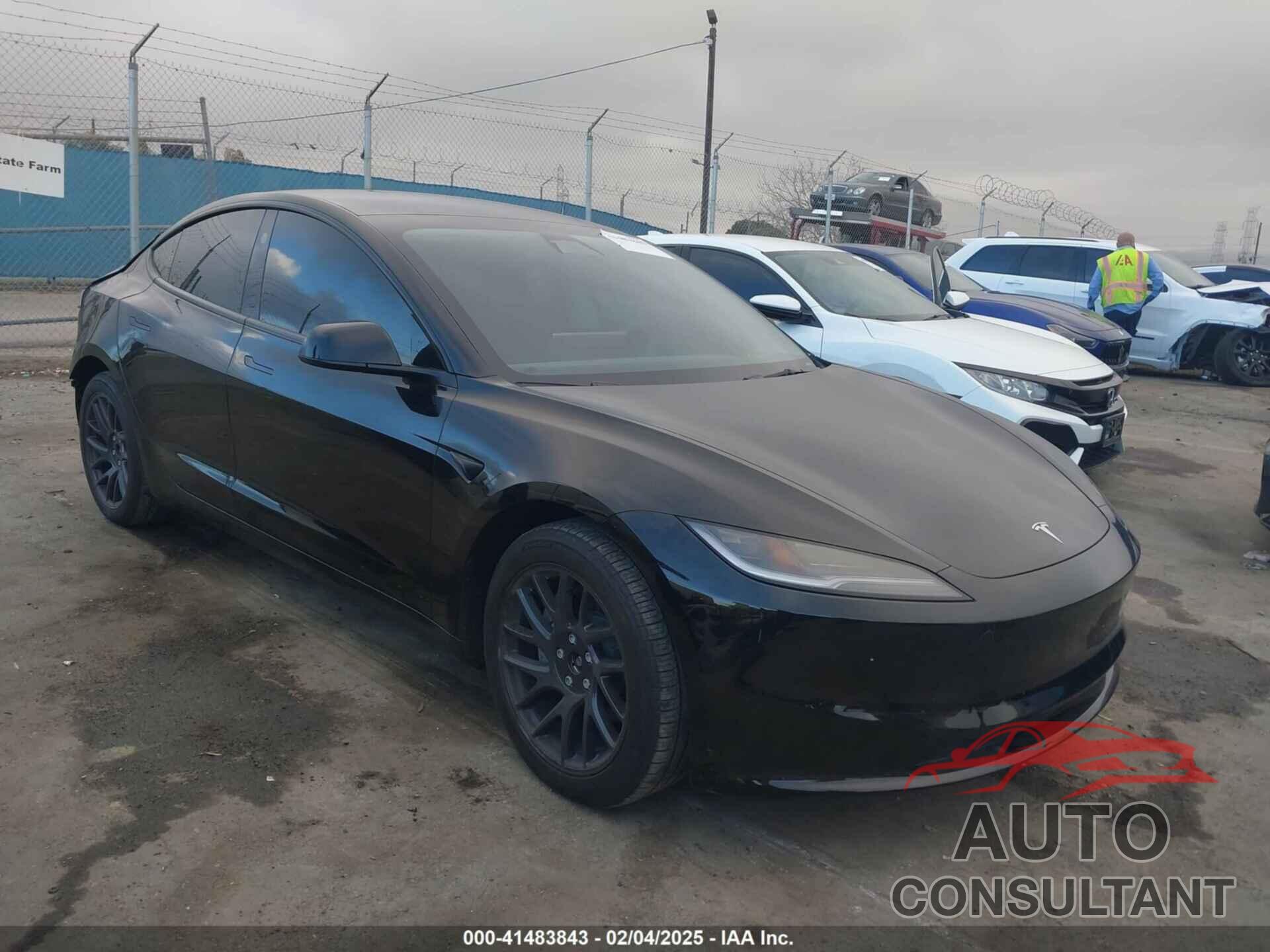 TESLA MODEL 3 2024 - 5YJ3E1EB8RF789477