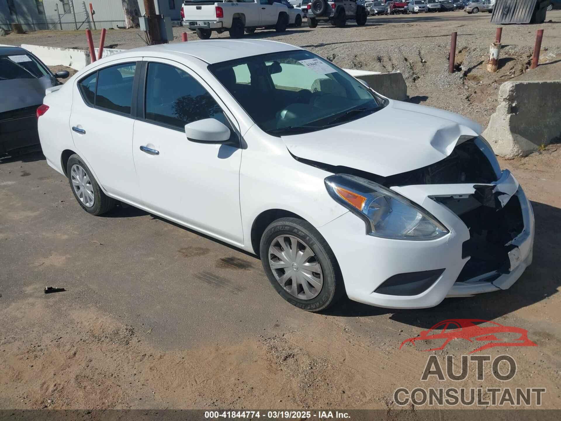 NISSAN VERSA 2017 - 3N1CN7AP4HL805536