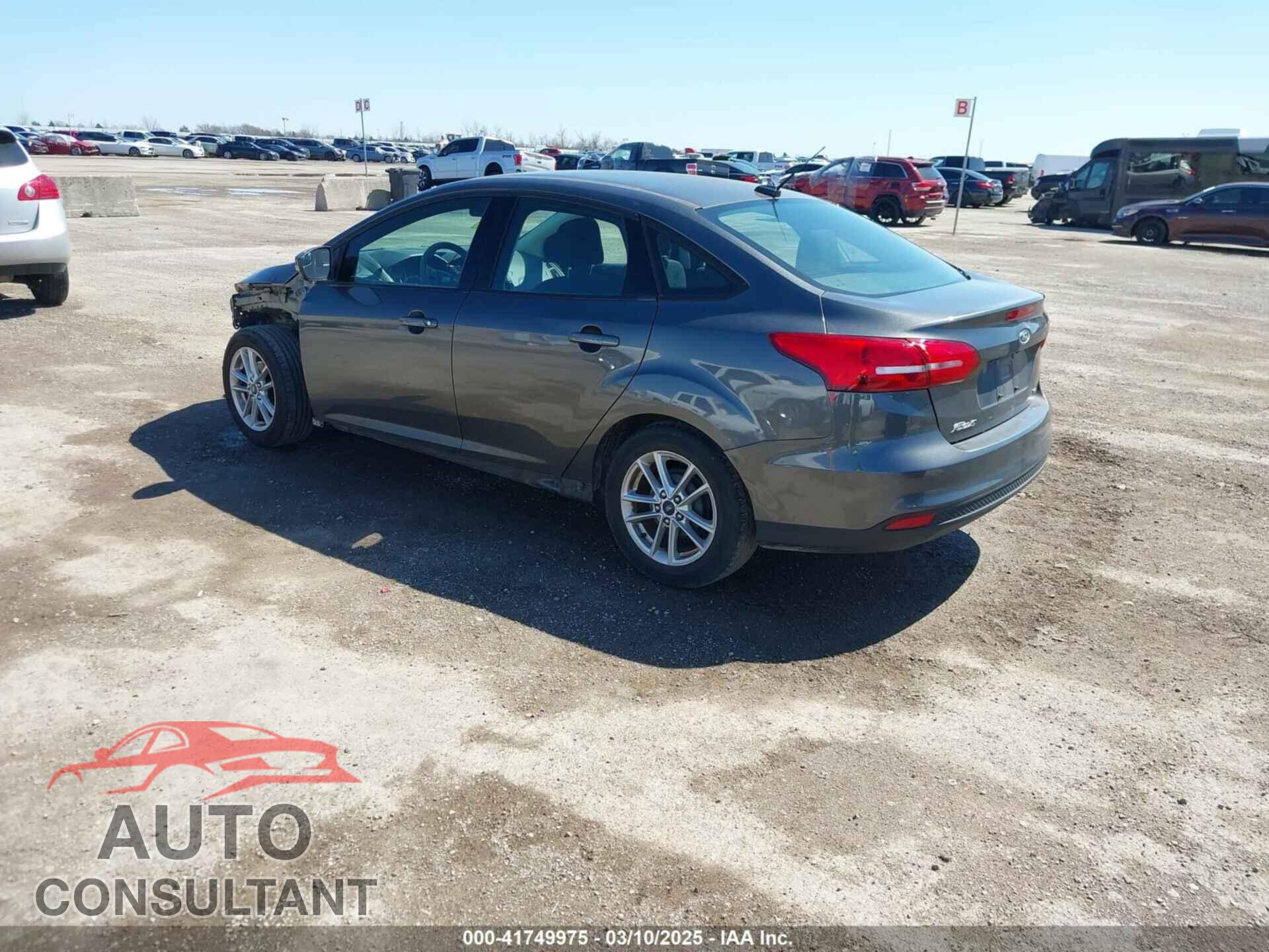 FORD FOCUS 2017 - 1FADP3F23HL202077