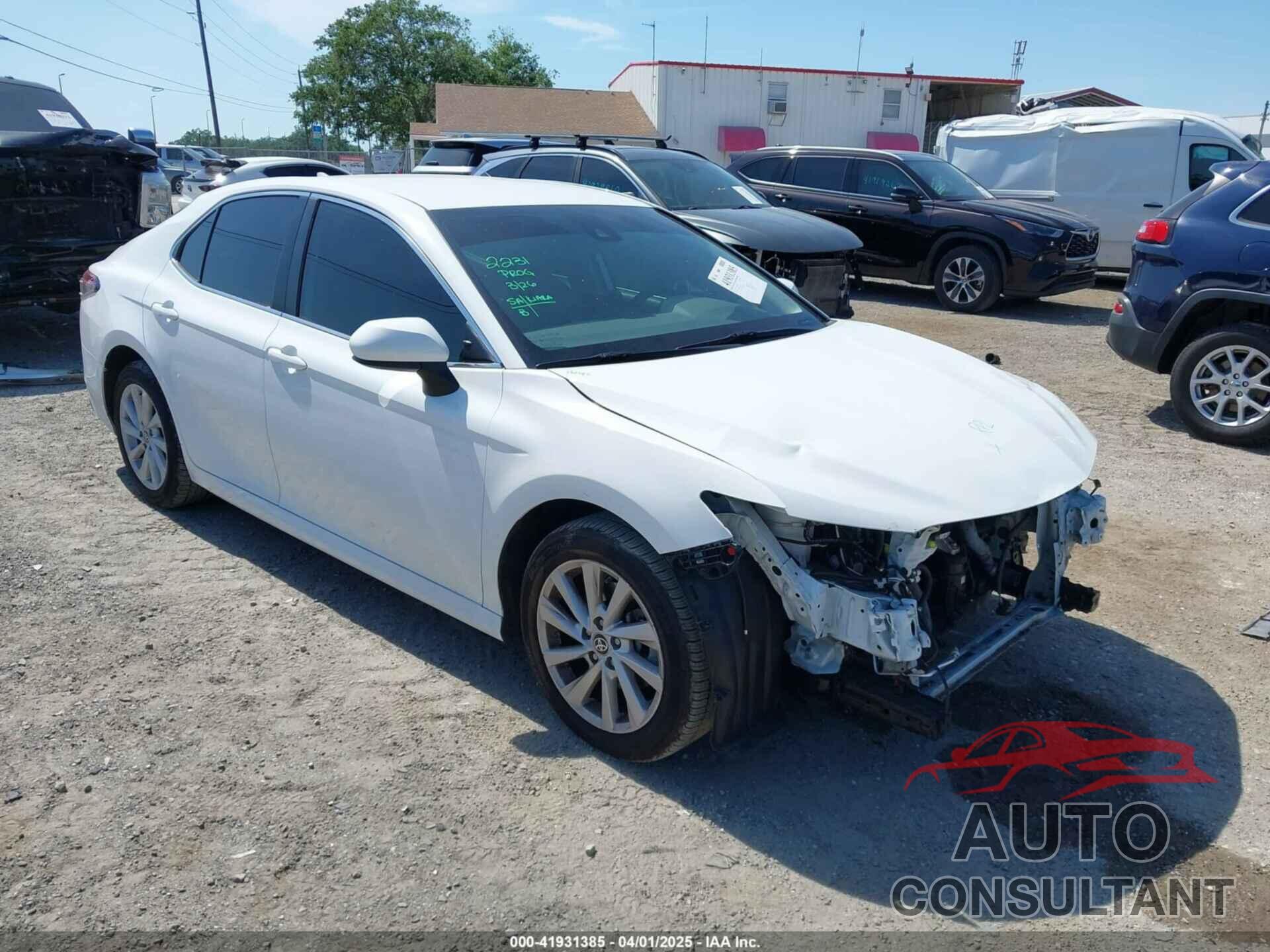 TOYOTA CAMRY 2023 - 4T1C11AK2PU086569