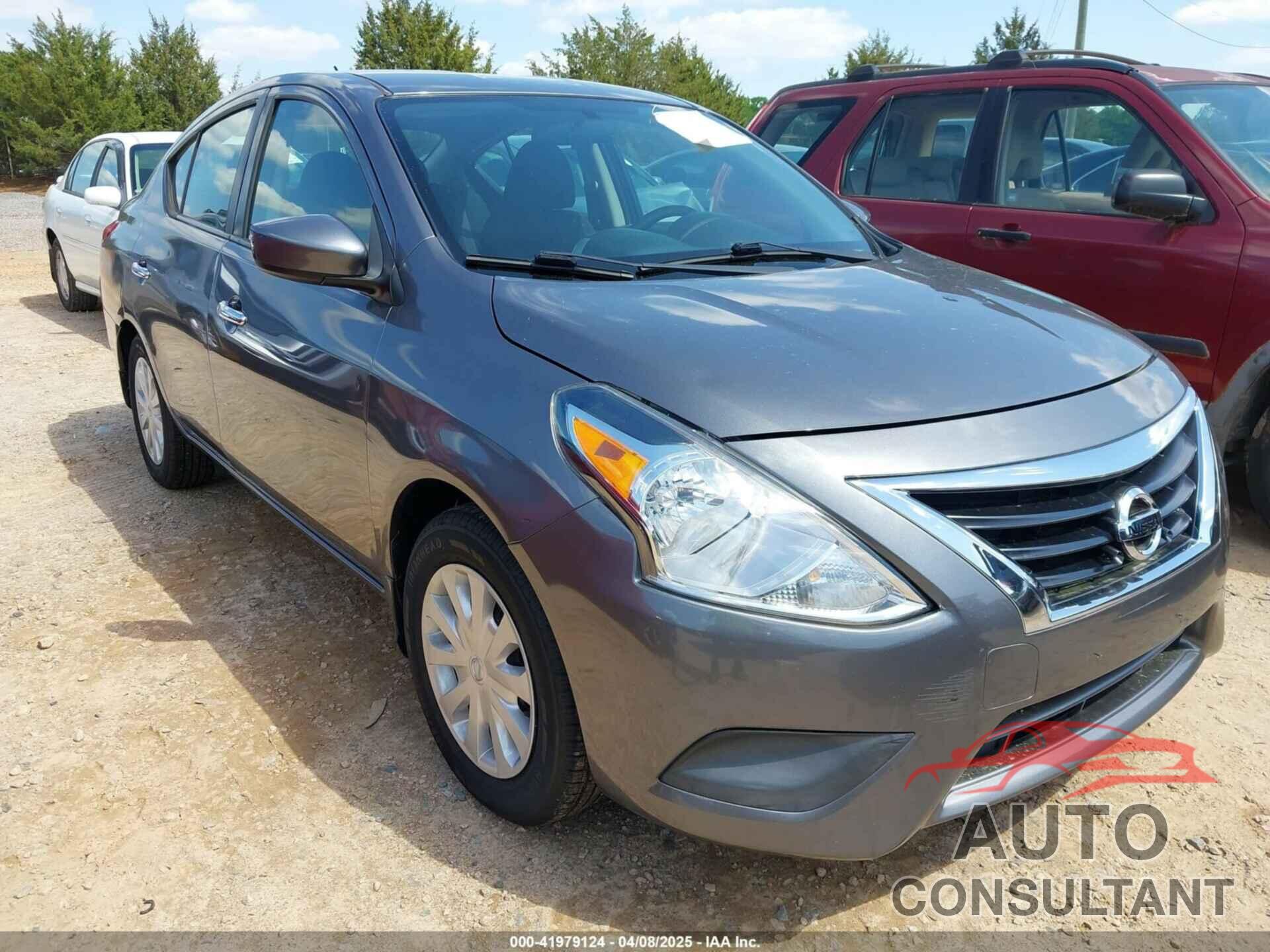 NISSAN VERSA 2017 - 3N1CN7AP2HL903321
