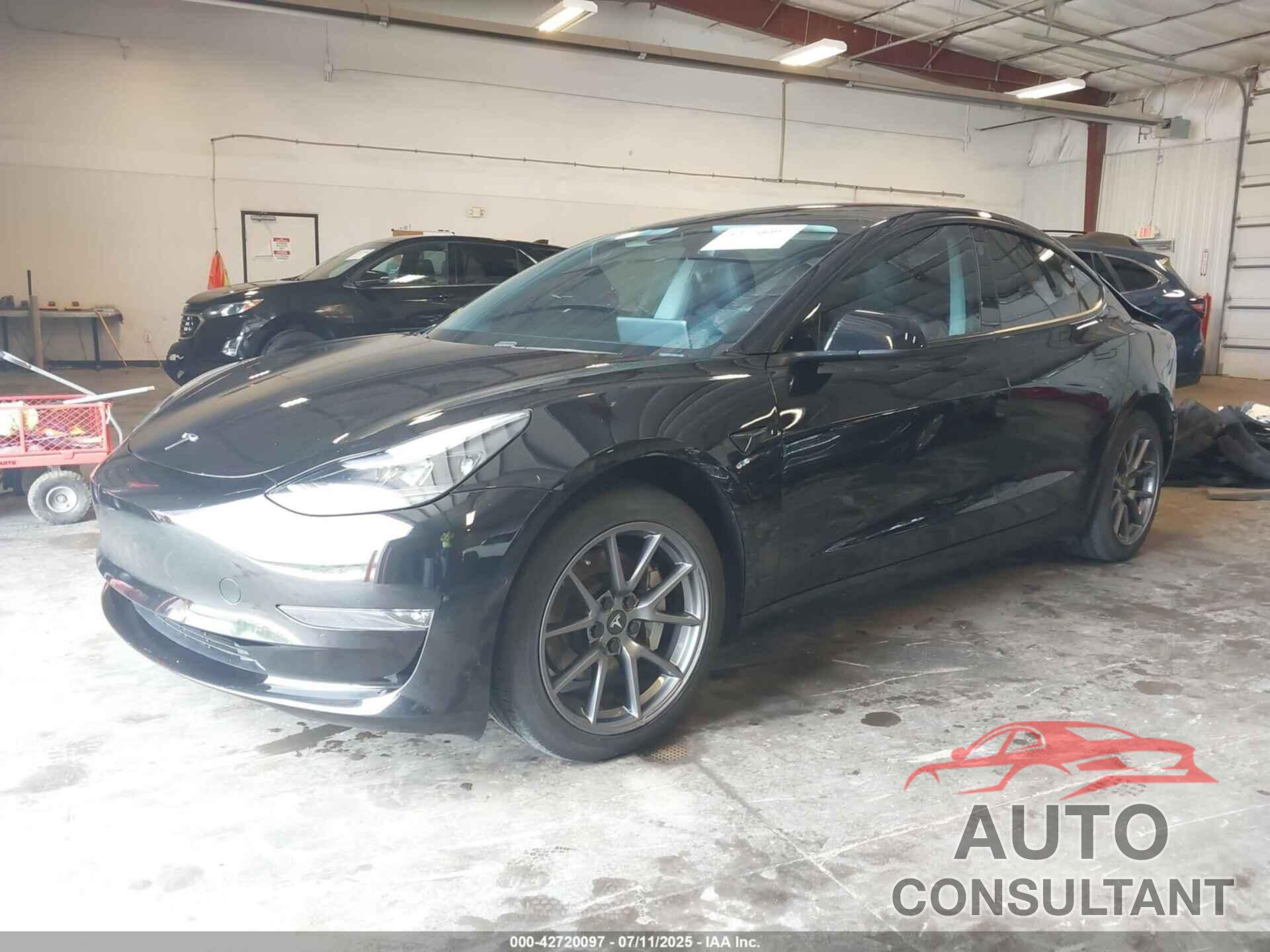 TESLA MODEL 3 2021 - 5YJ3E1EB7MF049525