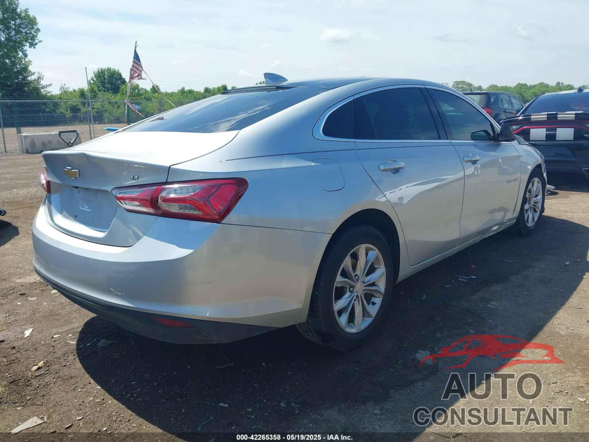 CHEVROLET MALIBU 2019 - 1G1ZD5ST0KF120020