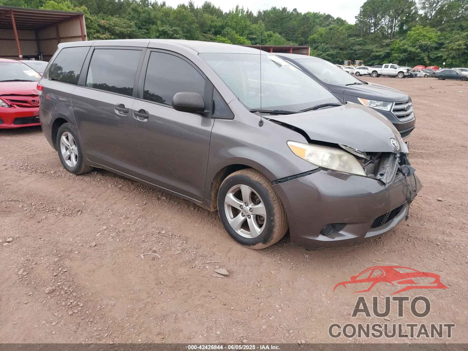 TOYOTA SIENNA 2014 - 5TDZK3DC8ES470837