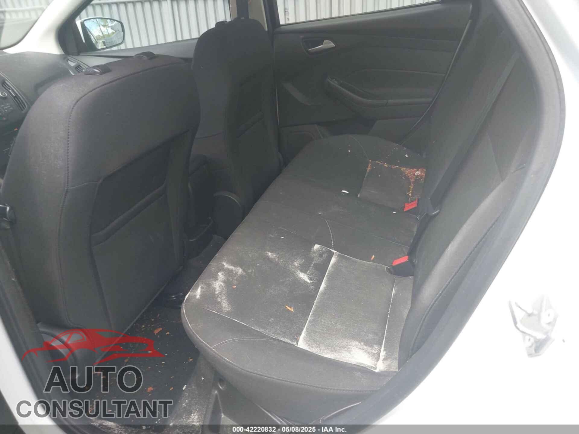 FORD FOCUS 2017 - 1FADP3FEXHL233966